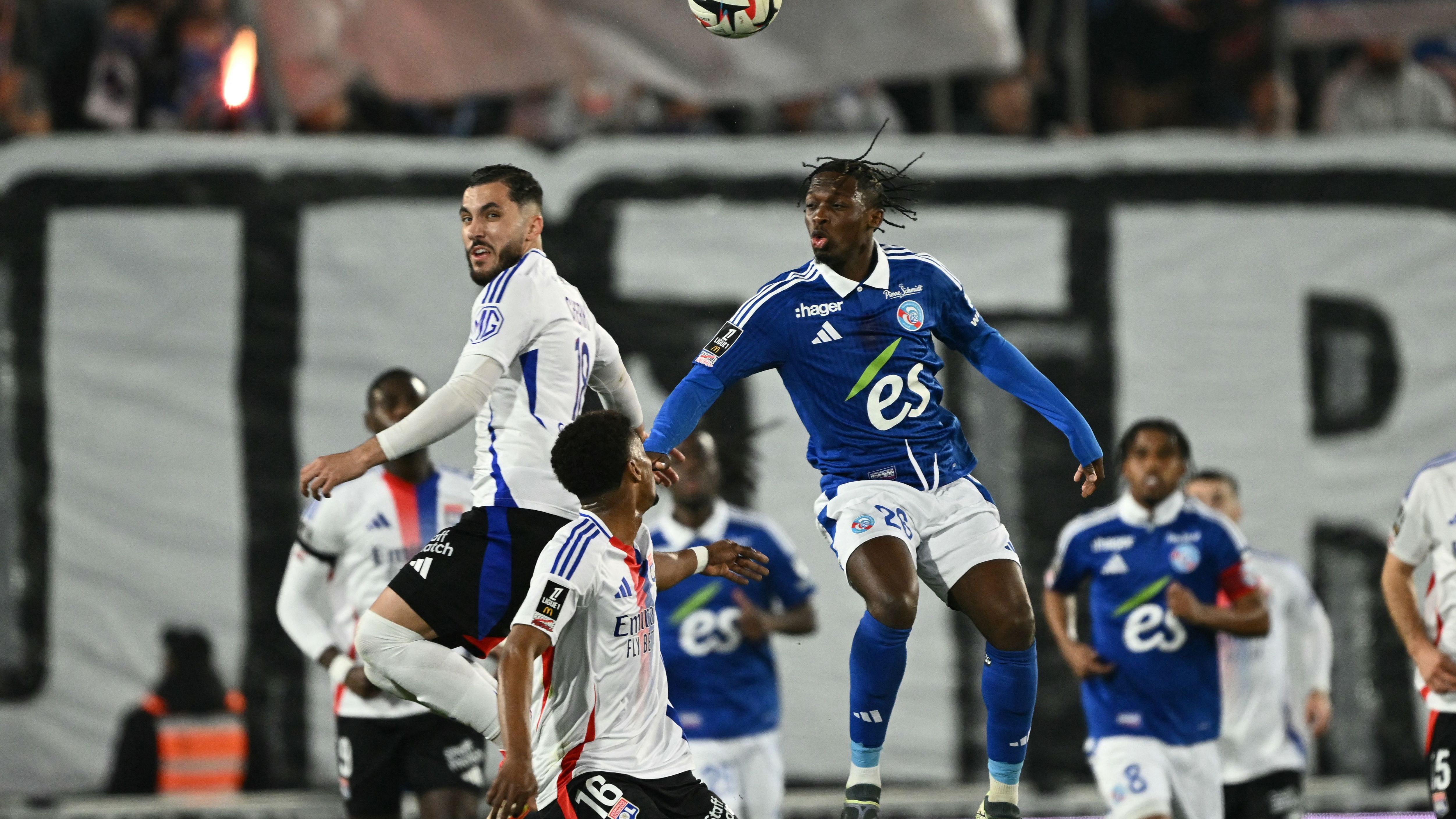 FBL-FRA-LIGUE1-STRASBOURG-LYON
