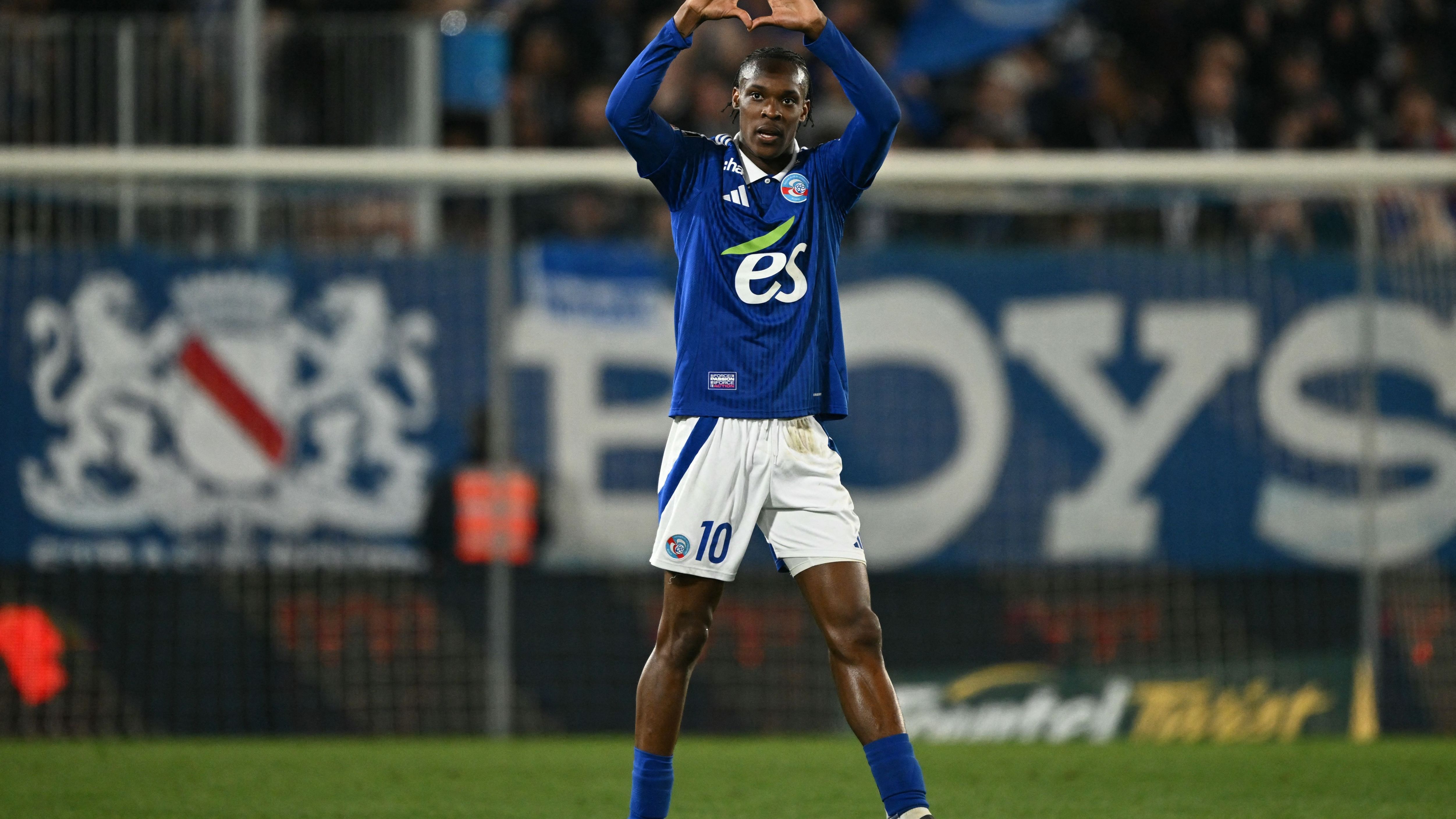 FBL-FRA-LIGUE1-STRASBOURG-LYON