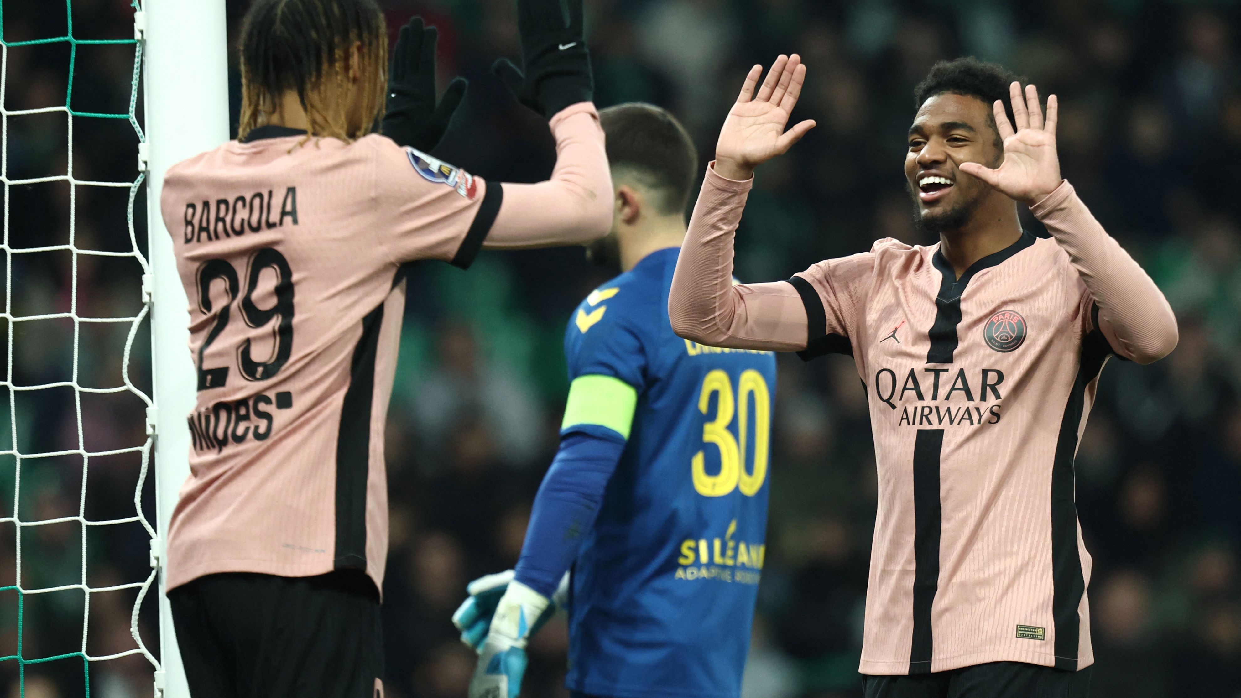 FBL-FRA-LIGUE1-SAINT-ETIENNE-PSG