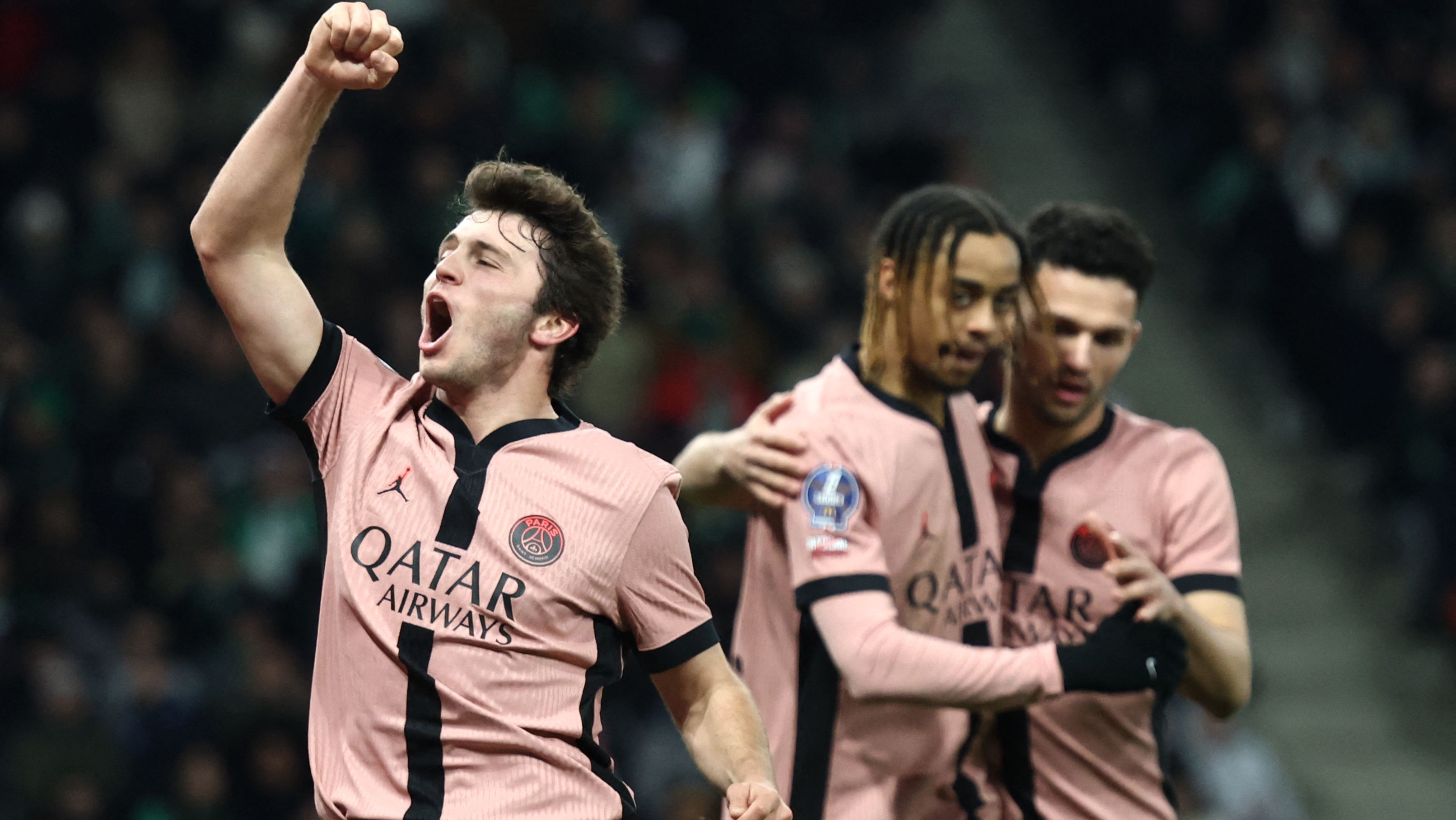 FBL-FRA-LIGUE1-SAINT-ETIENNE-PSG