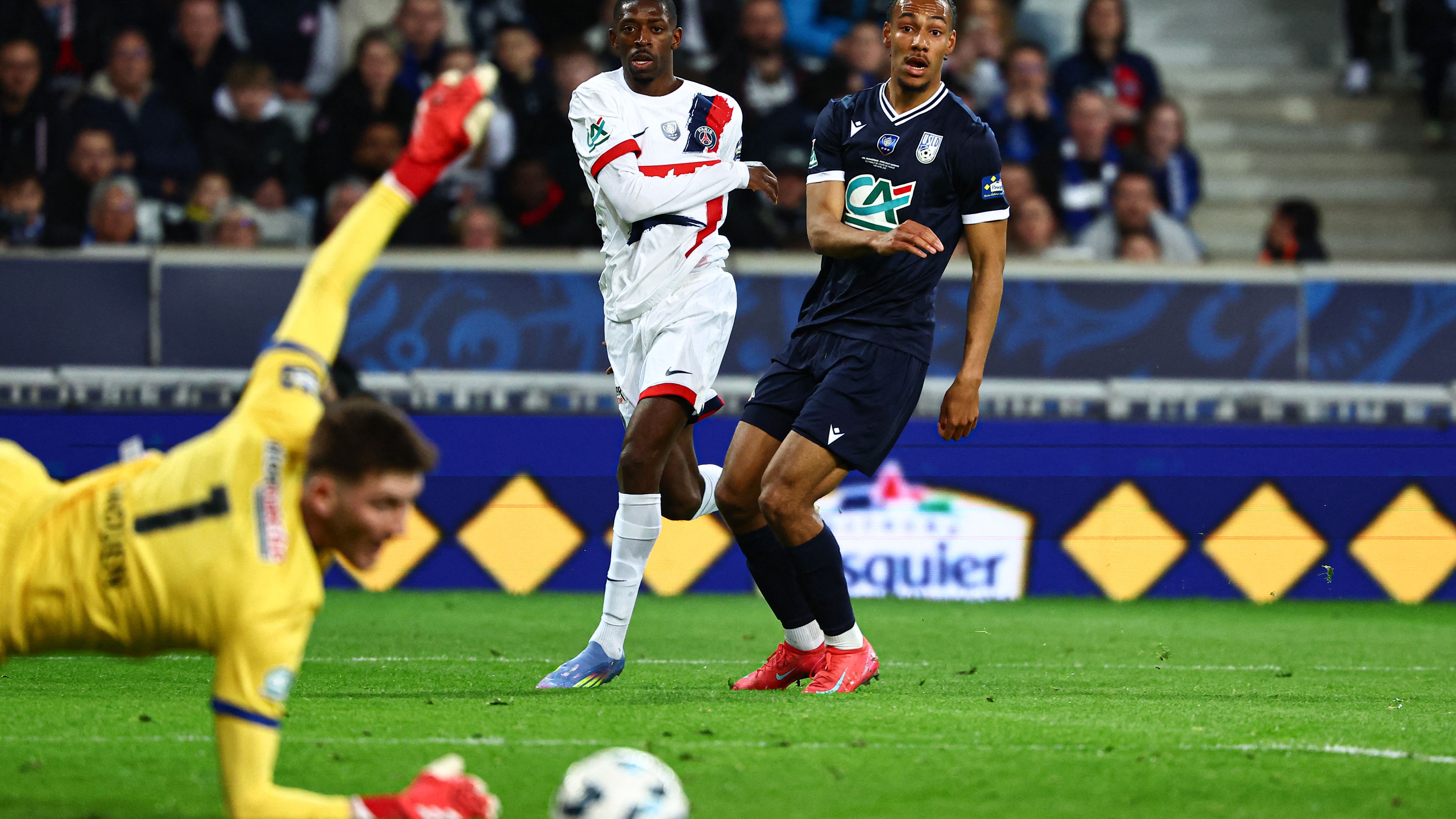 FBL-FRA-CUP-DUNKIRK-PSG