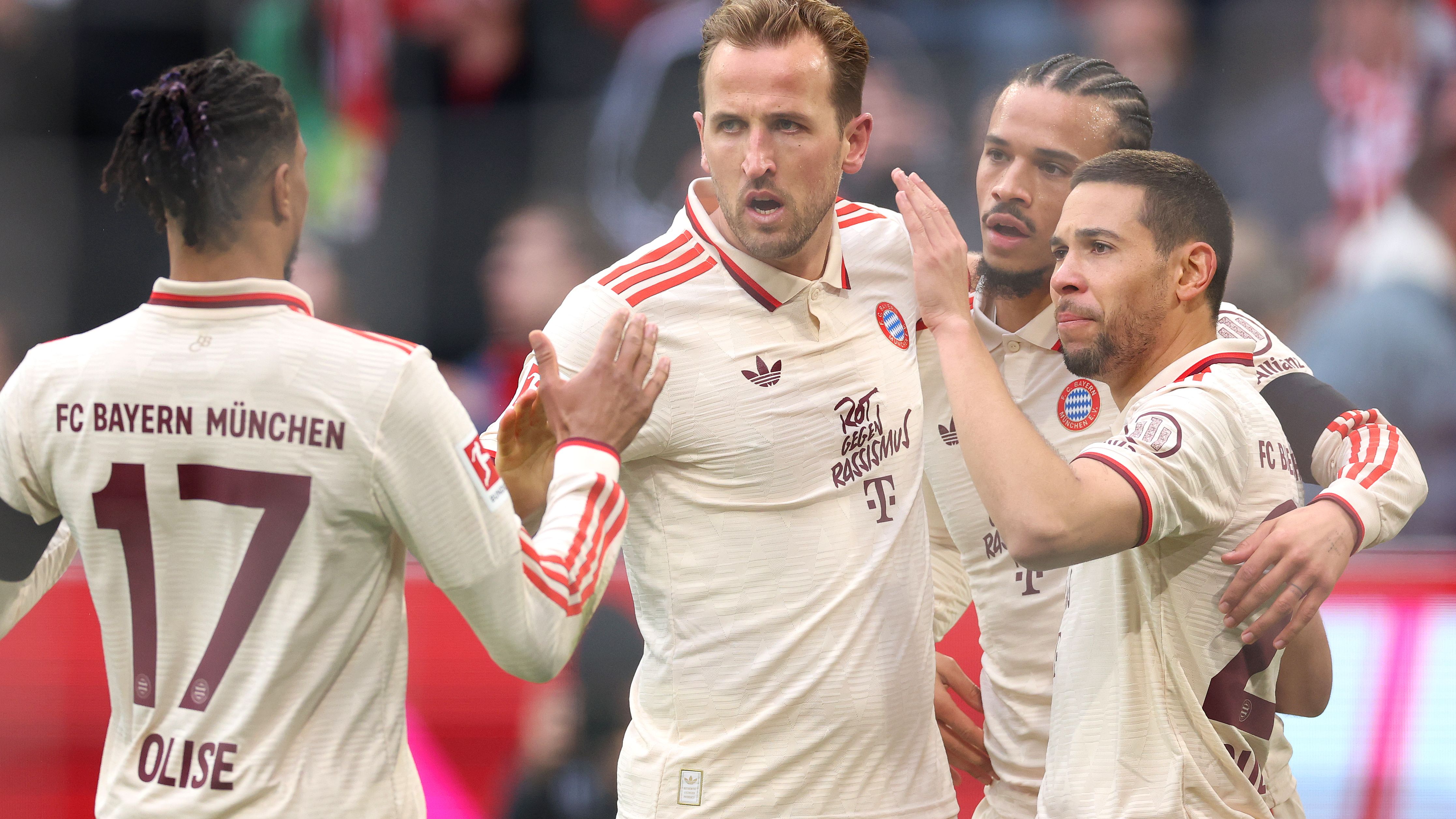 FC Bayern München v FC St. Pauli 1910 - Bundesliga