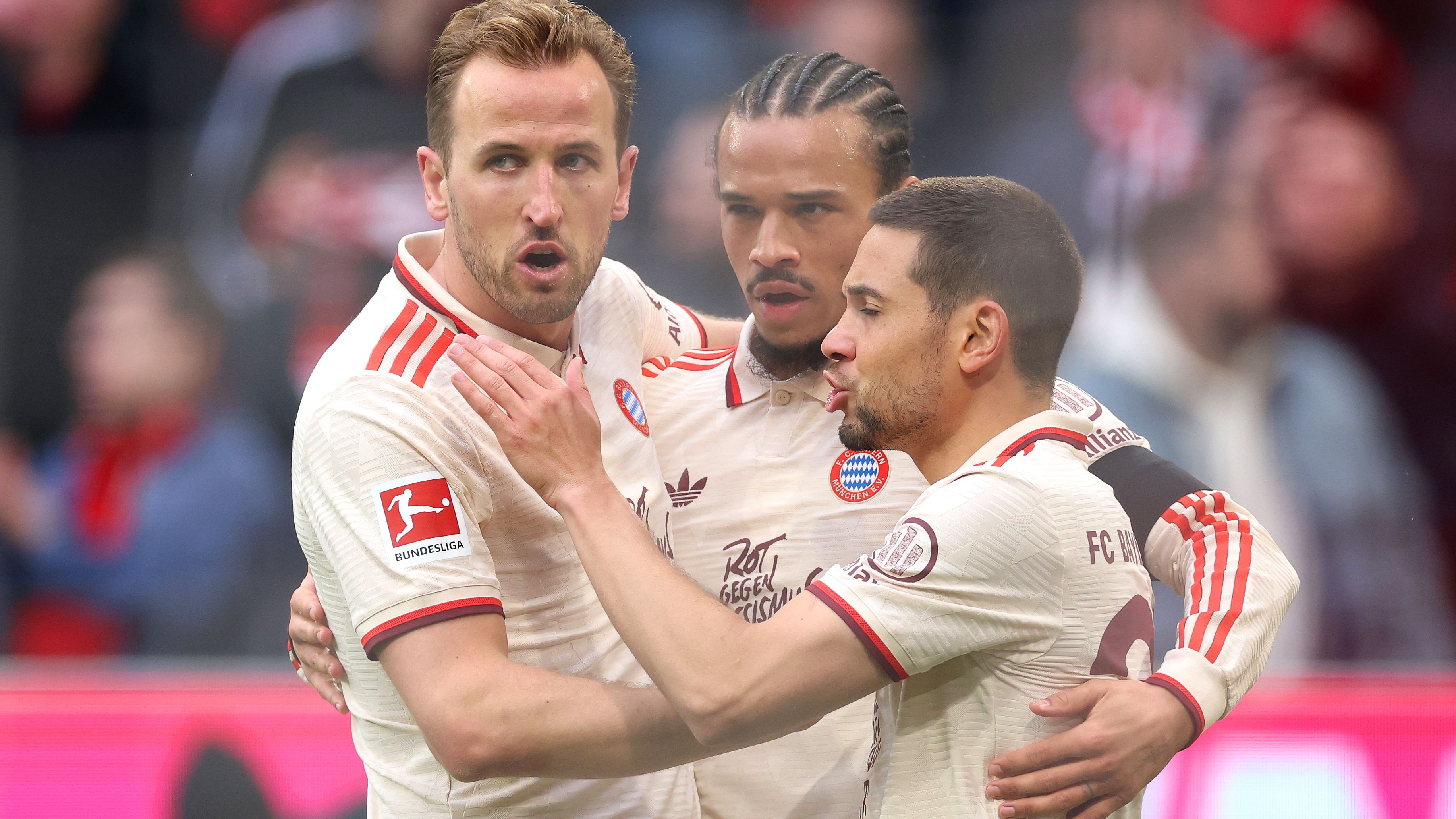 FC Bayern München v FC St. Pauli 1910 - Bundesliga