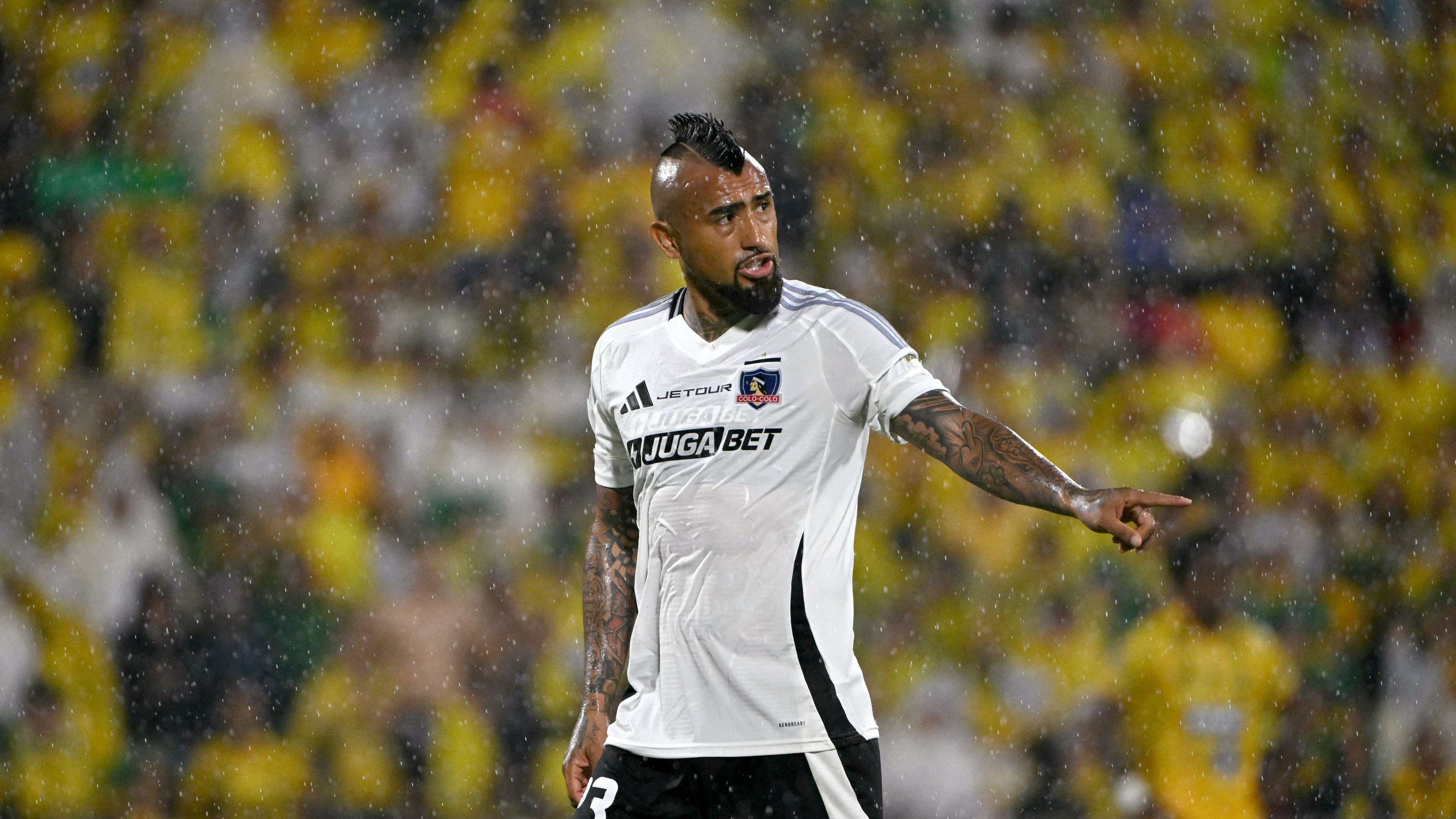 FBL-LIBERTADORES-BUCARAMANGA-COLOCOLO