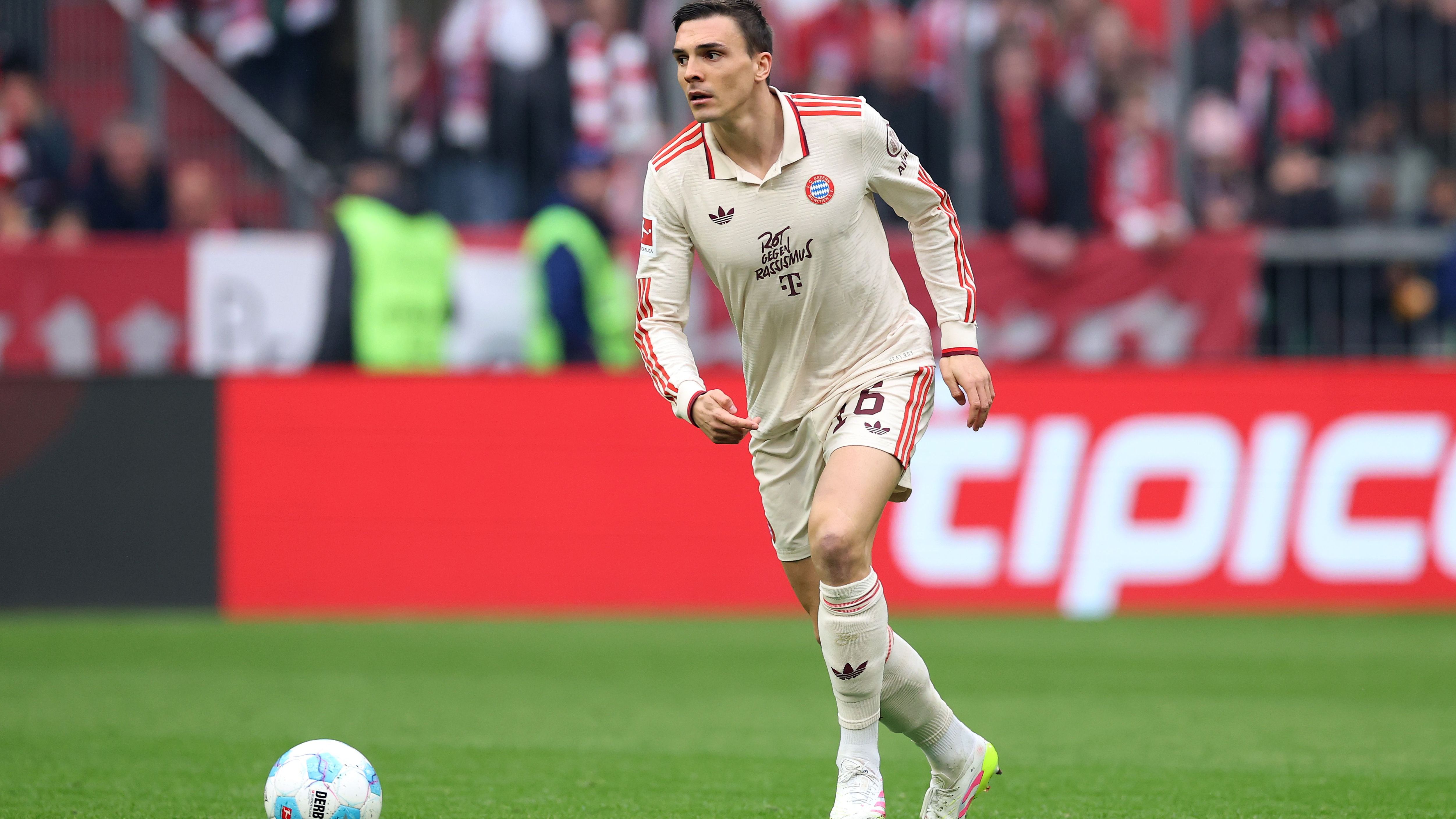 FC Bayern München v FC St. Pauli 1910 - Bundesliga