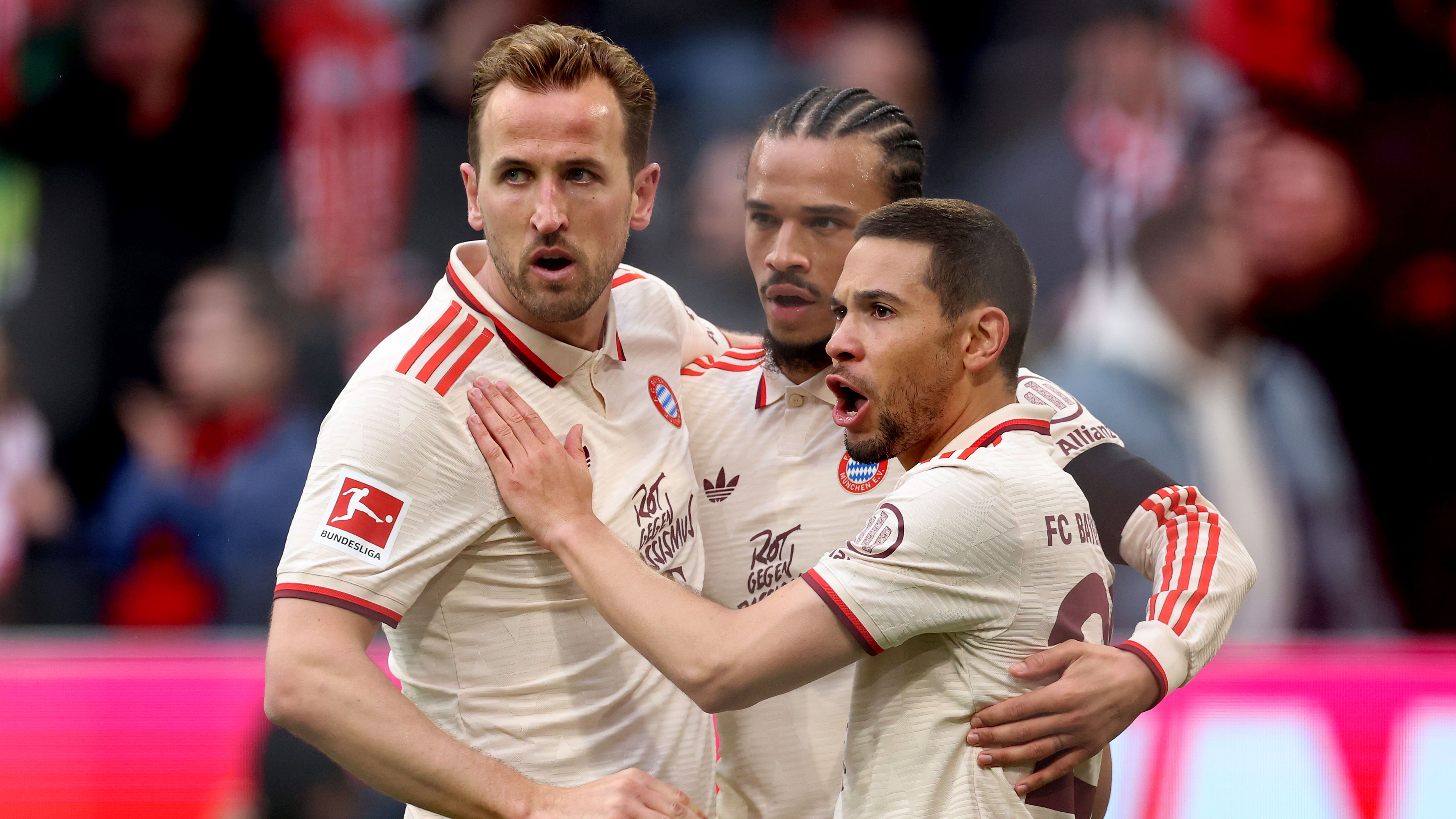 FC Bayern München v FC St. Pauli 1910 - Bundesliga