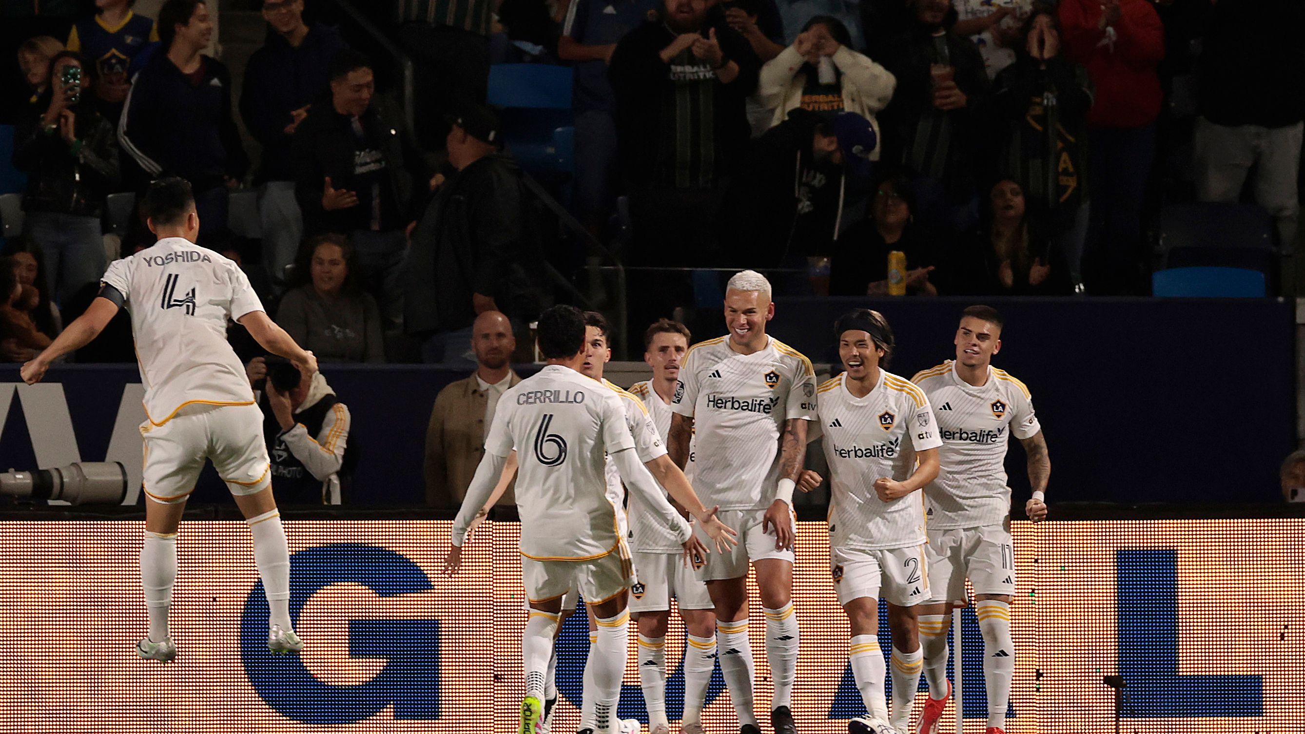 LA Galaxy v Orlando City