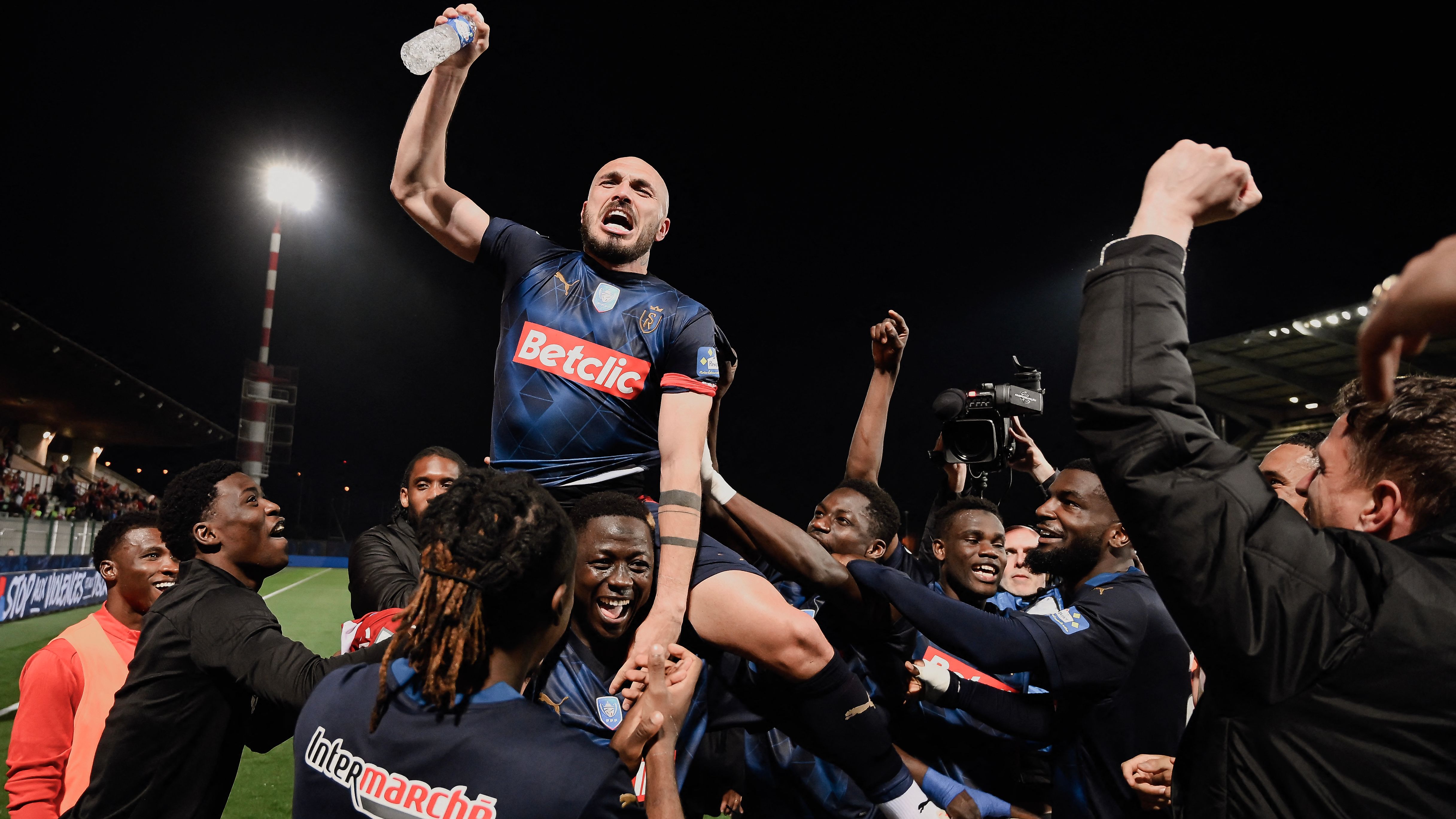 FBL-FRA-CUP-CANNES-REIMS