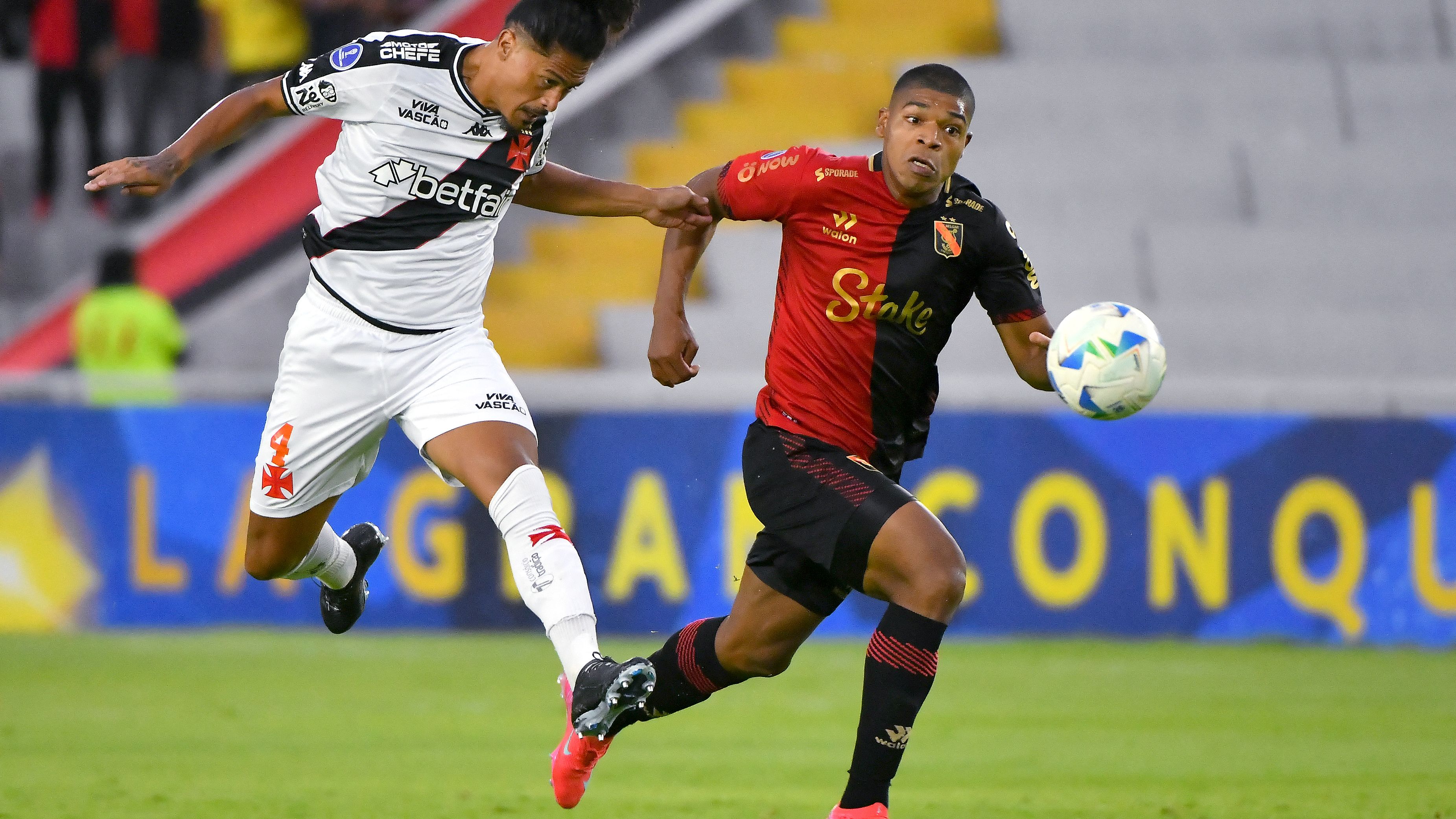 FBL-SUDAMERICANA-MELGAR-VASCO