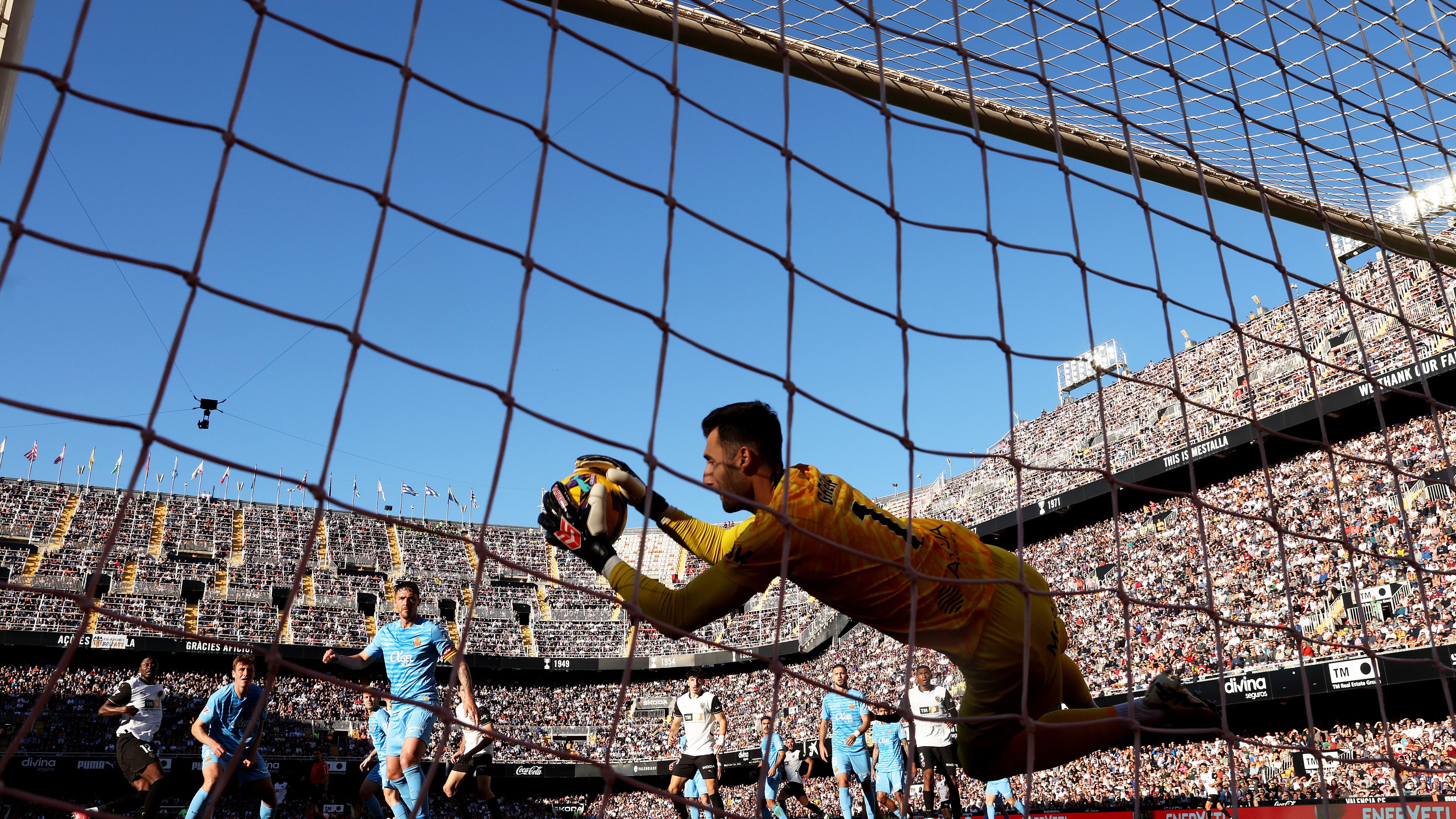 Valencia CF v RCD Mallorca - La Liga EA Sports