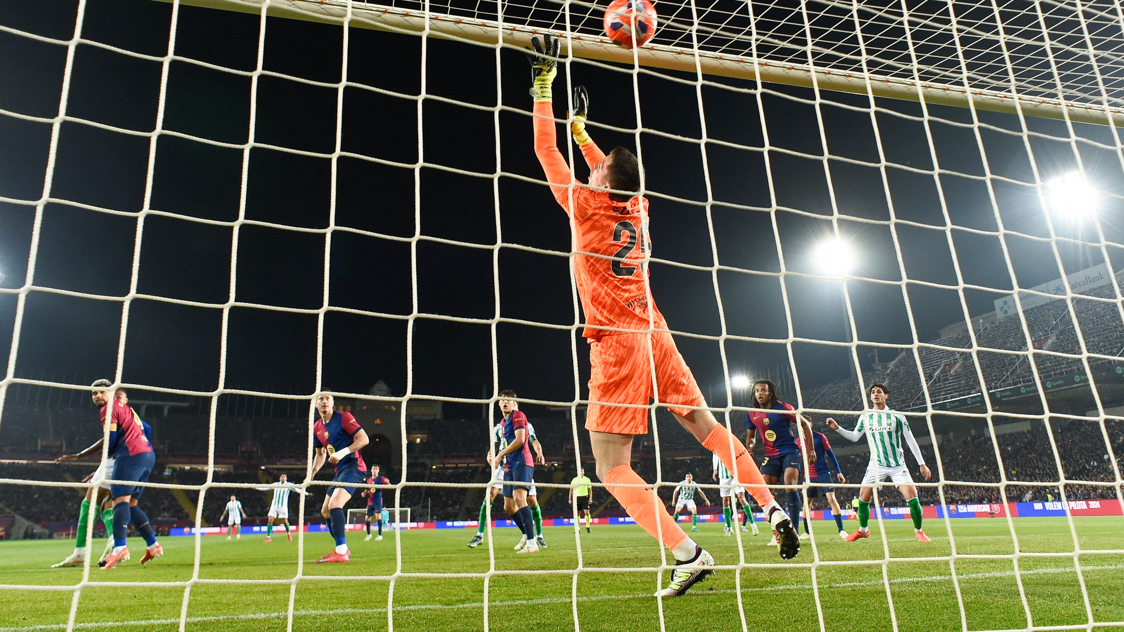 FBL-ESP-LIGA-BARCELONA-REAL BETIS