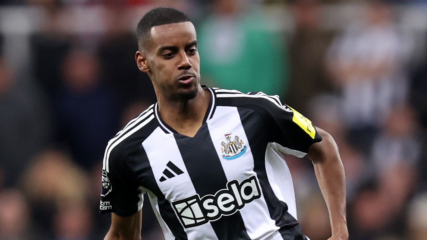 Liverpool 'undeterred' by Newcastle's £120m Alexander Isak valuation as Reds ramp up transfer plans after Mohamed Salah & Virgil van Dijk contract renewals