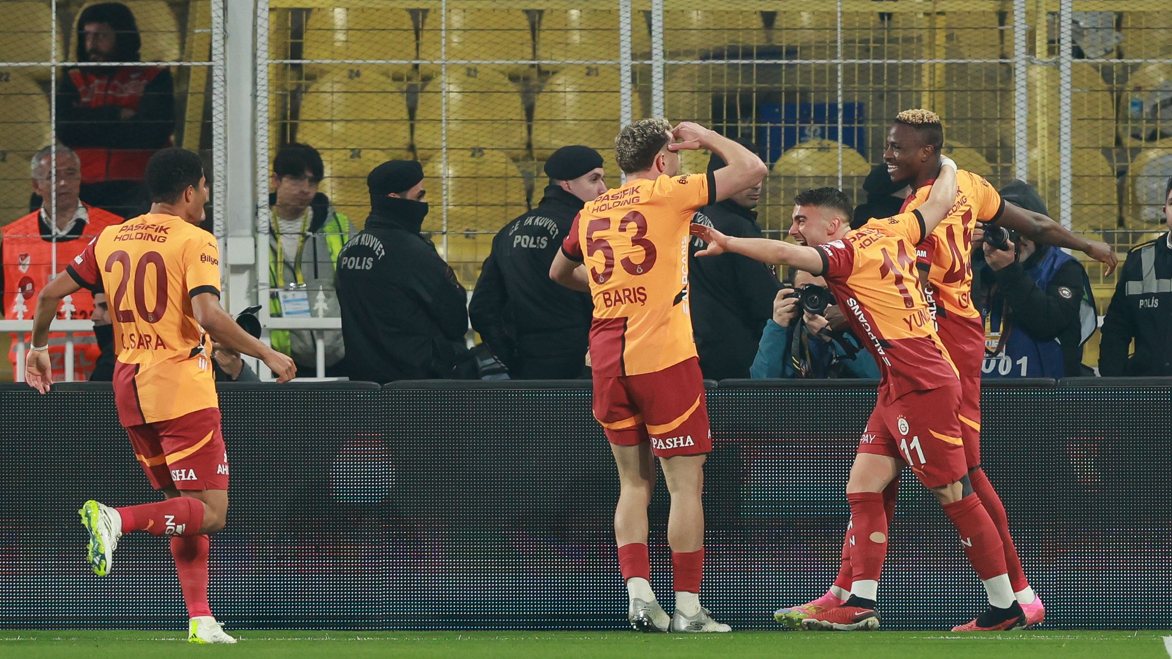 Fenerbahce v Galatasaray - Ziraat Turkish Cup - Quarter Final