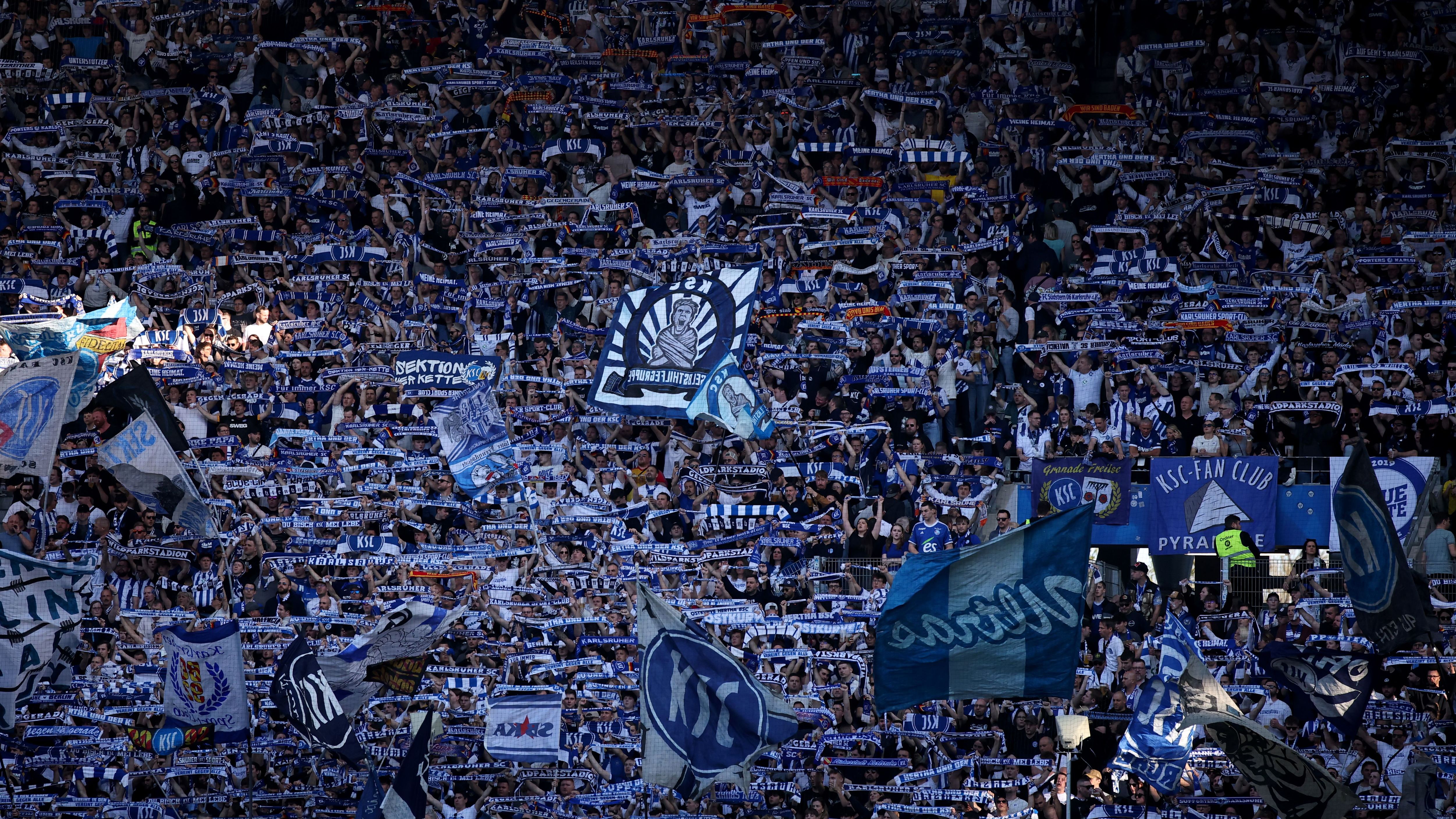 Karlsruher SC v Hannover 96 - Second Bundesliga