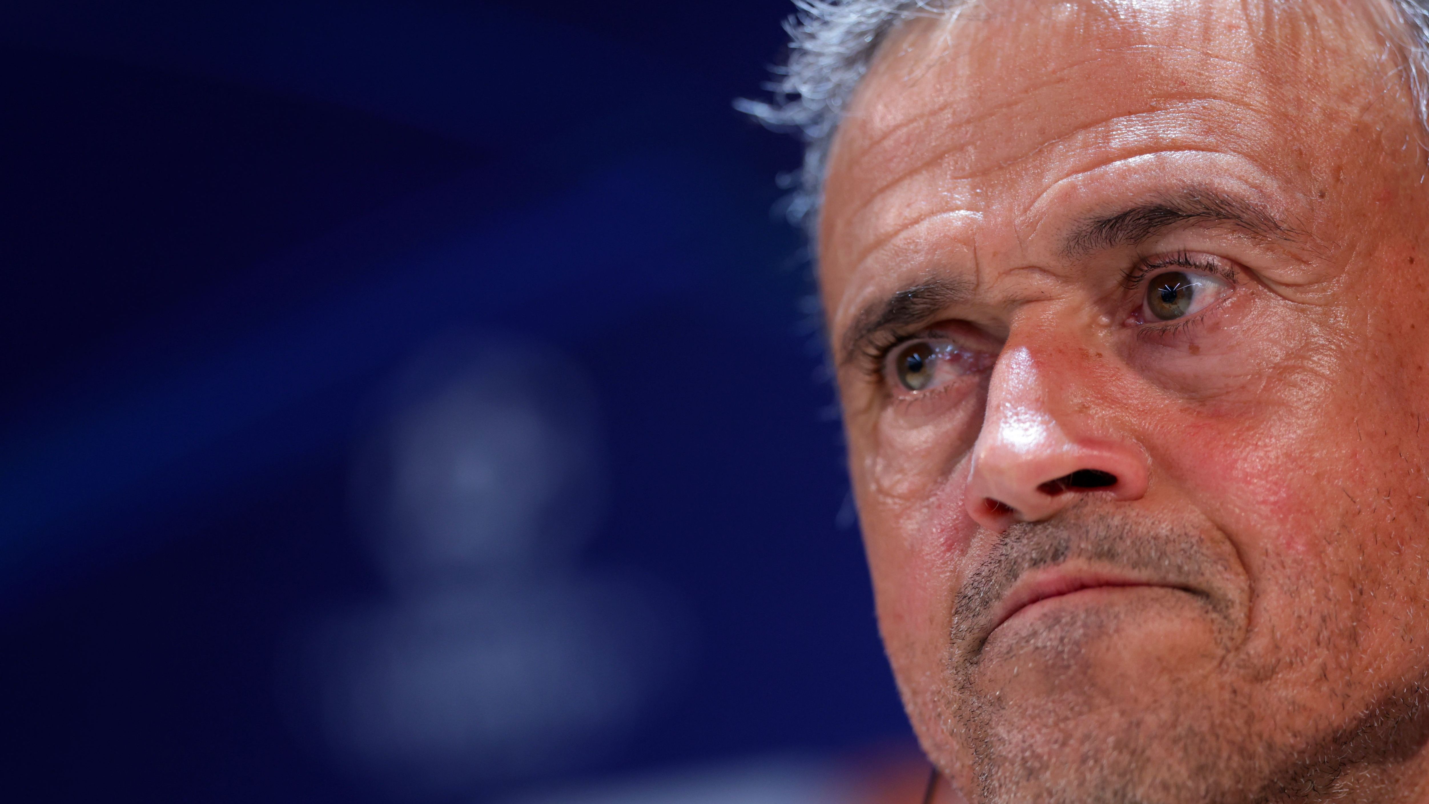 FBL-EUR-C1-PSG-PRESSER