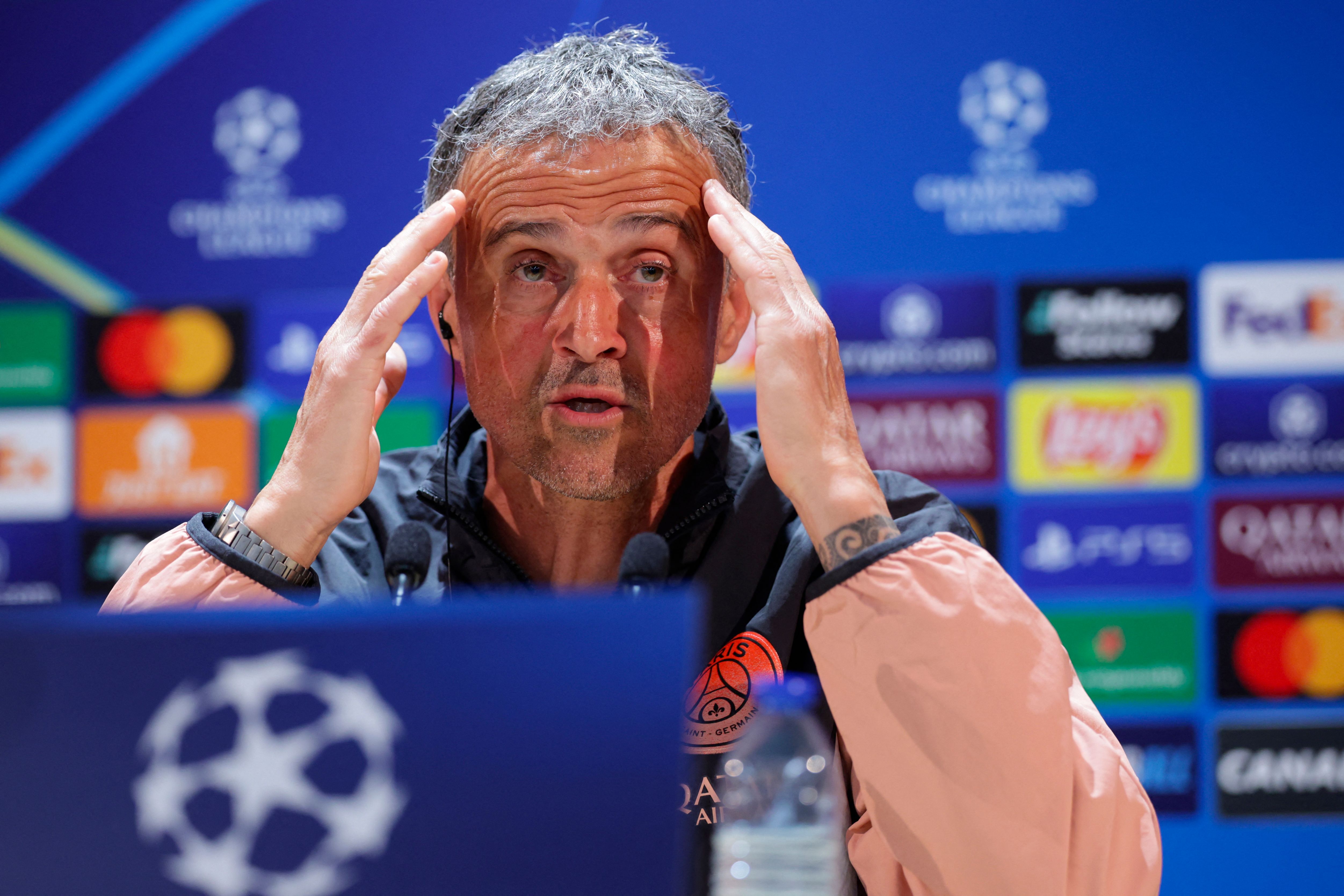 FBL-EUR-C1-PSG-PRESSER