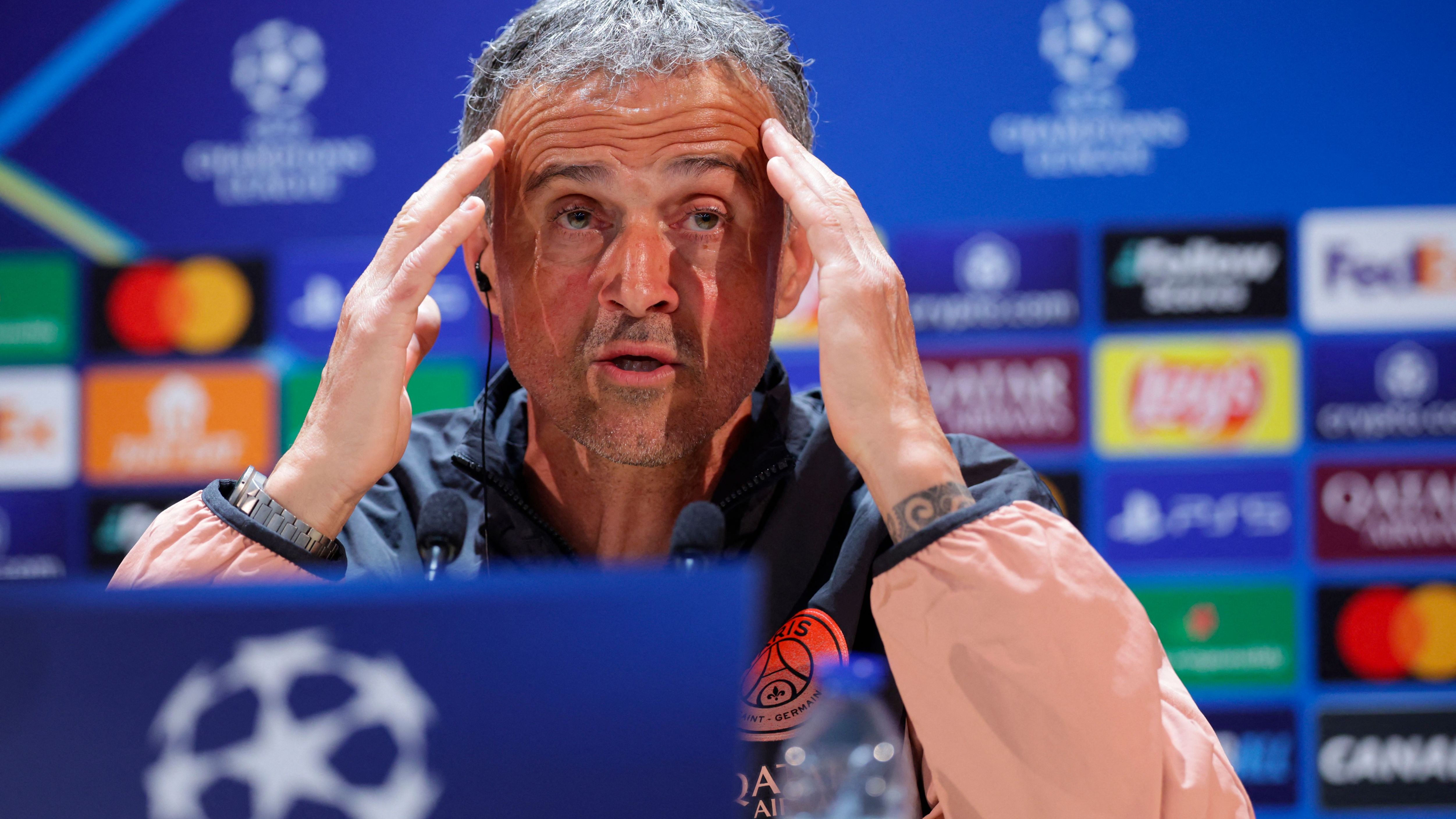 FBL-EUR-C1-PSG-PRESSER