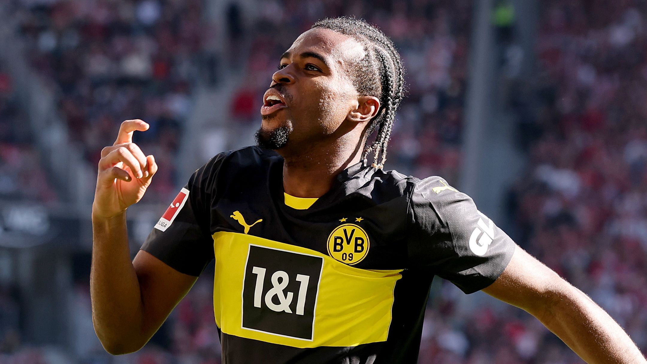 Sport-Club Freiburg v Borussia Dortmund - Bundesliga