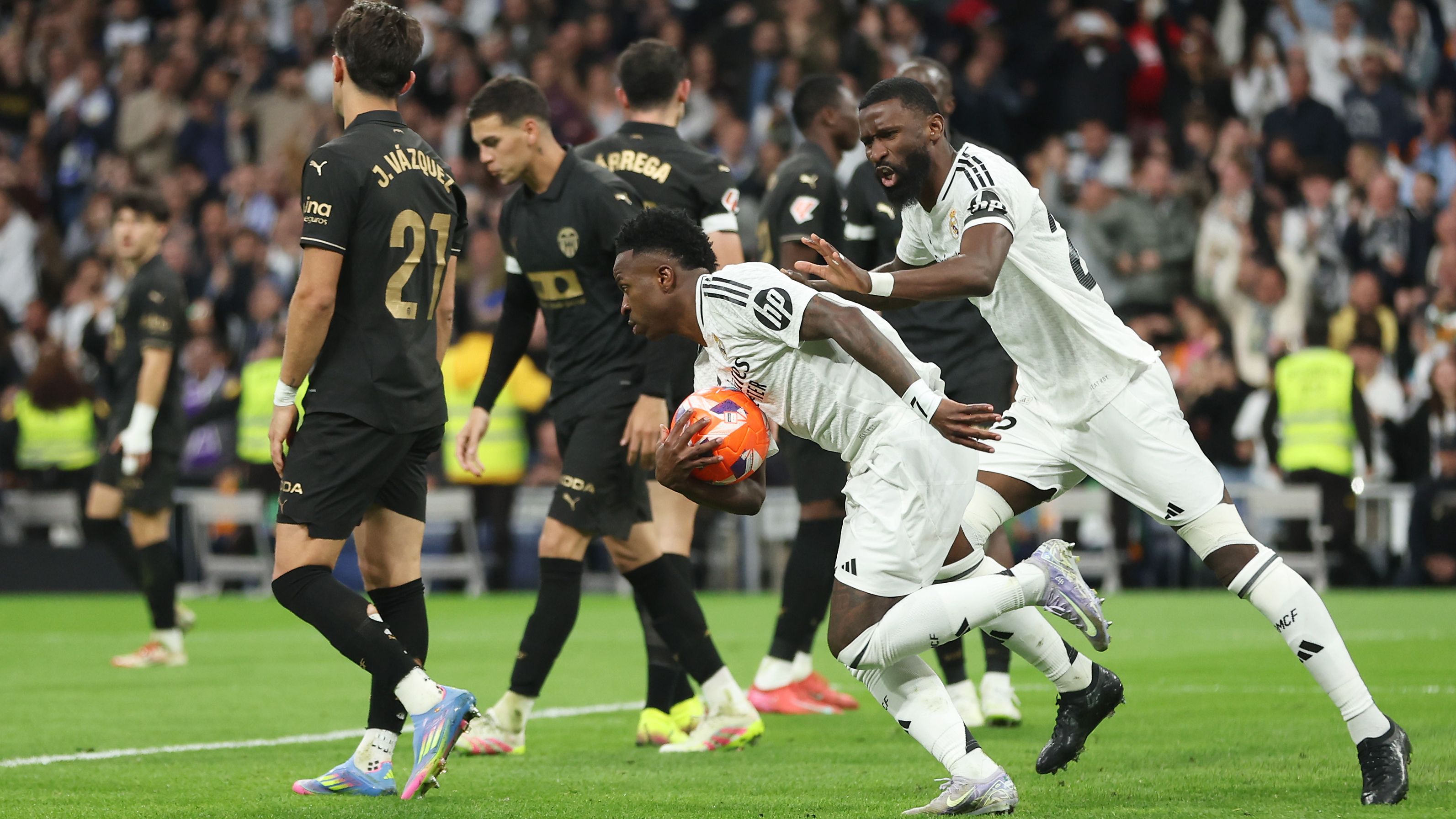 Real Madrid CF v Valencia CF - La Liga EA Sports