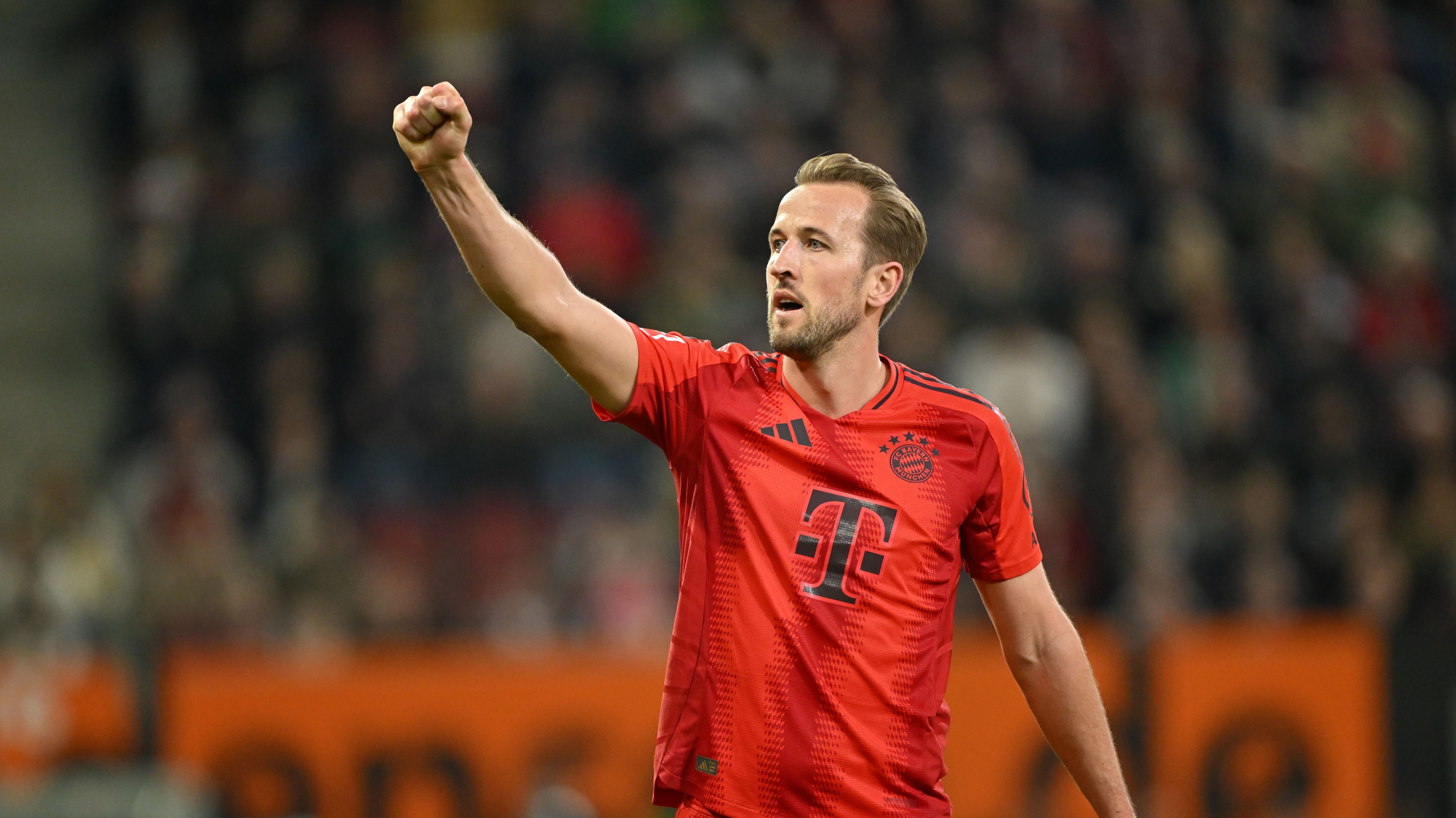 FC Augsburg v FC Bayern München - Bundesliga