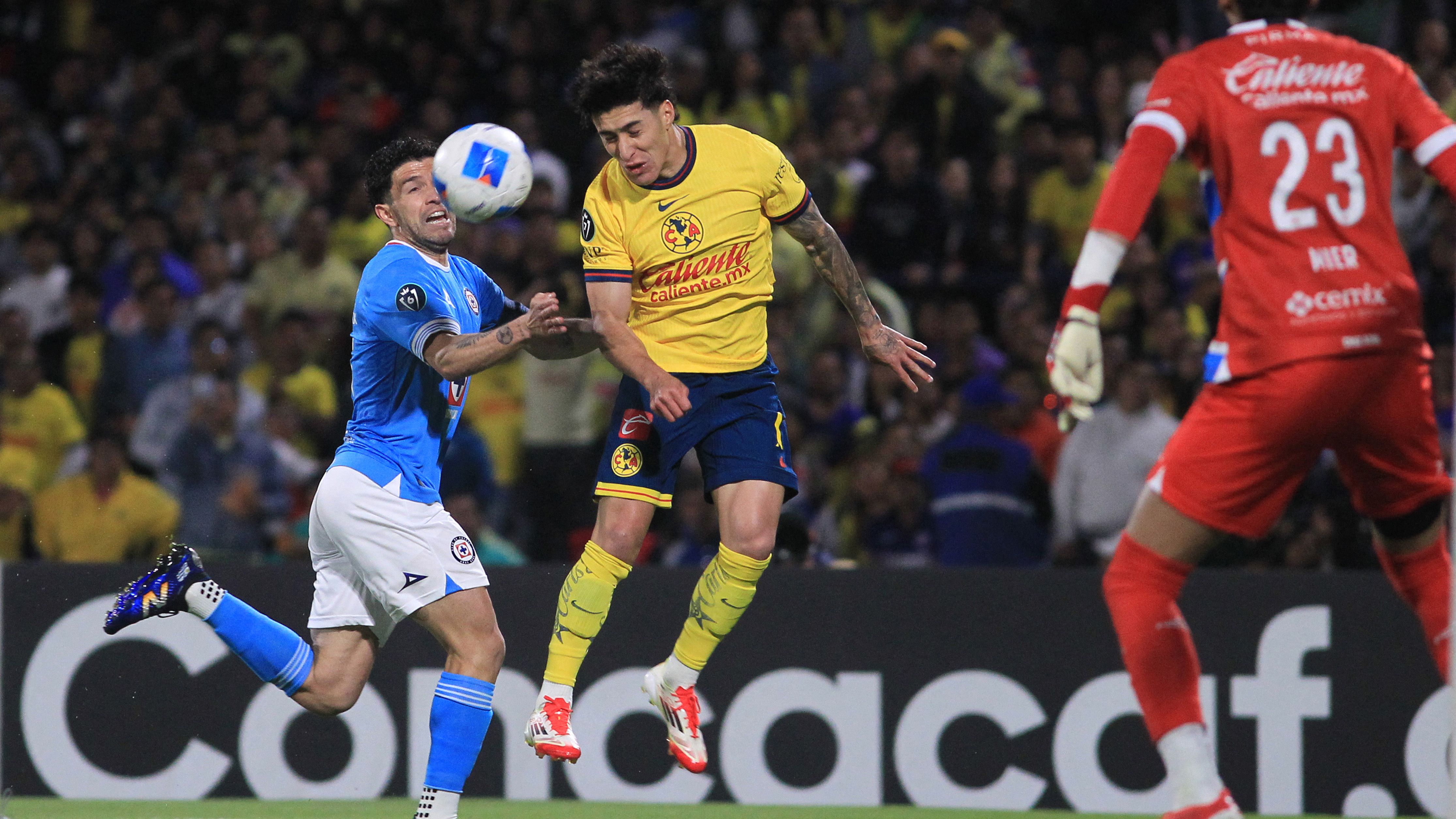 FBL-CONCACAF-CHAMPIONS-CRUZ AZUL-AMERICA