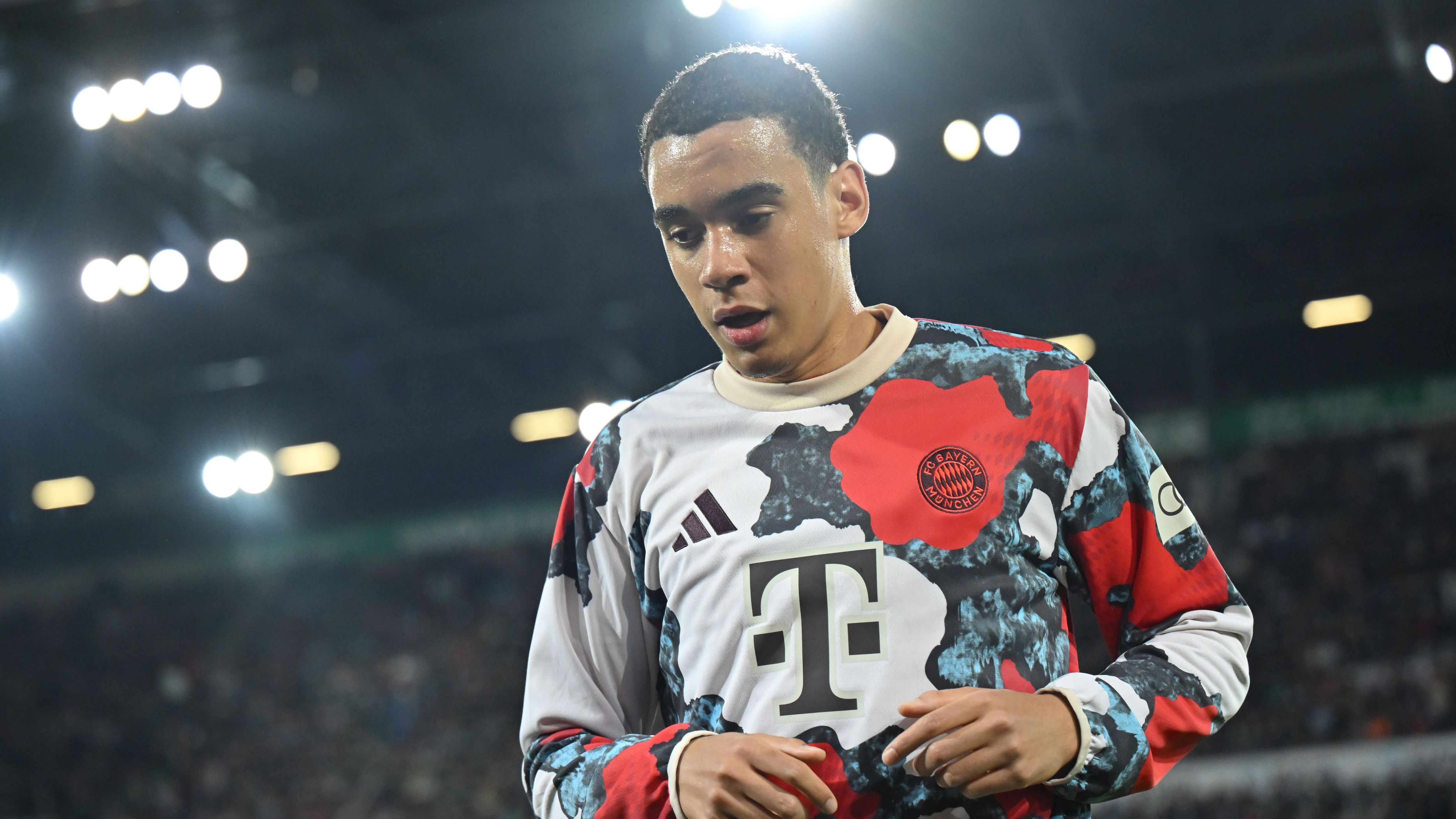 FC Augsburg v FC Bayern München - Bundesliga