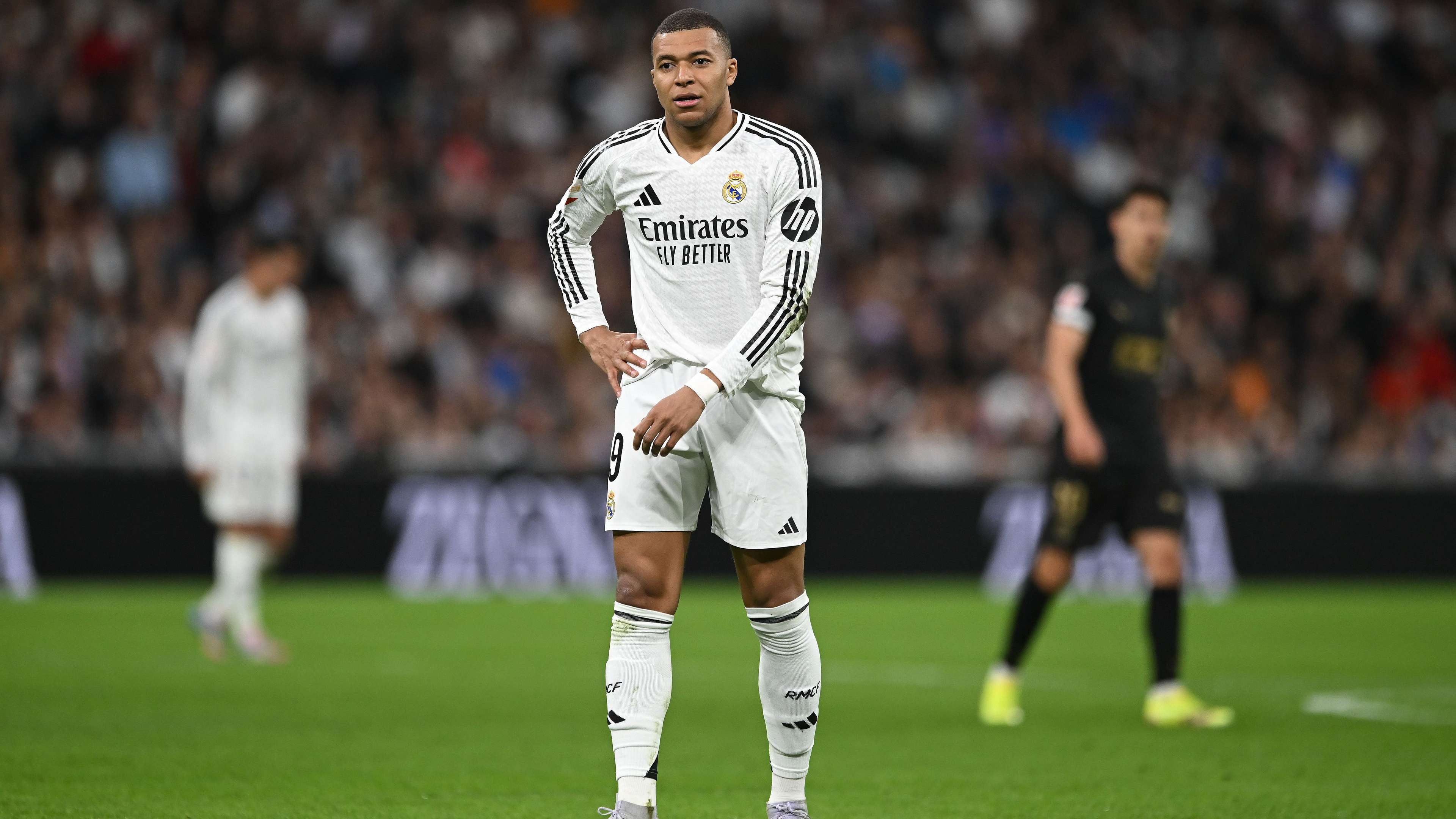 Real Madrid CF v Valencia CF - La Liga EA Sports