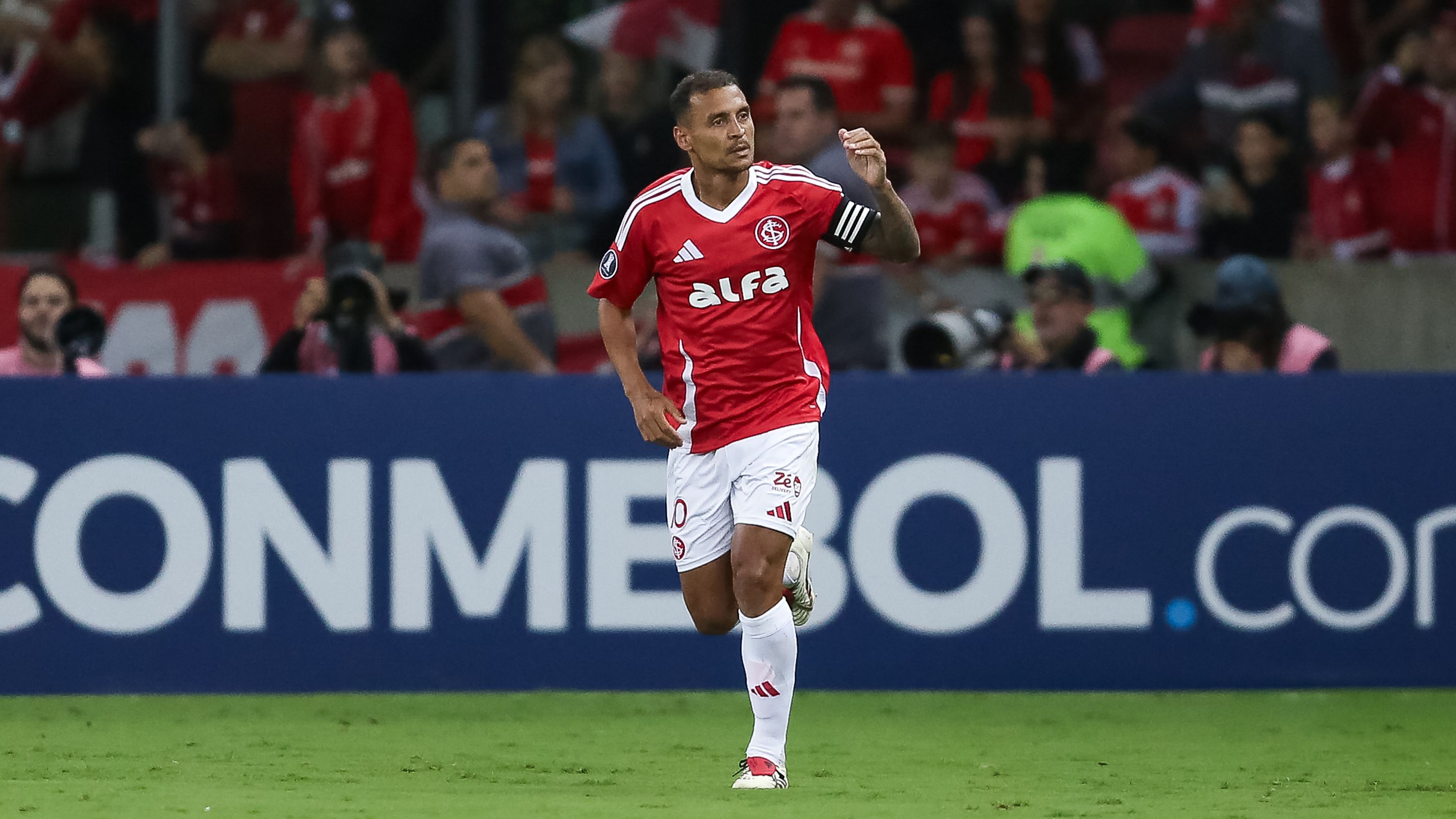 Internacional v Atletico Nacional - Copa CONMEBOL Libertadores 2025