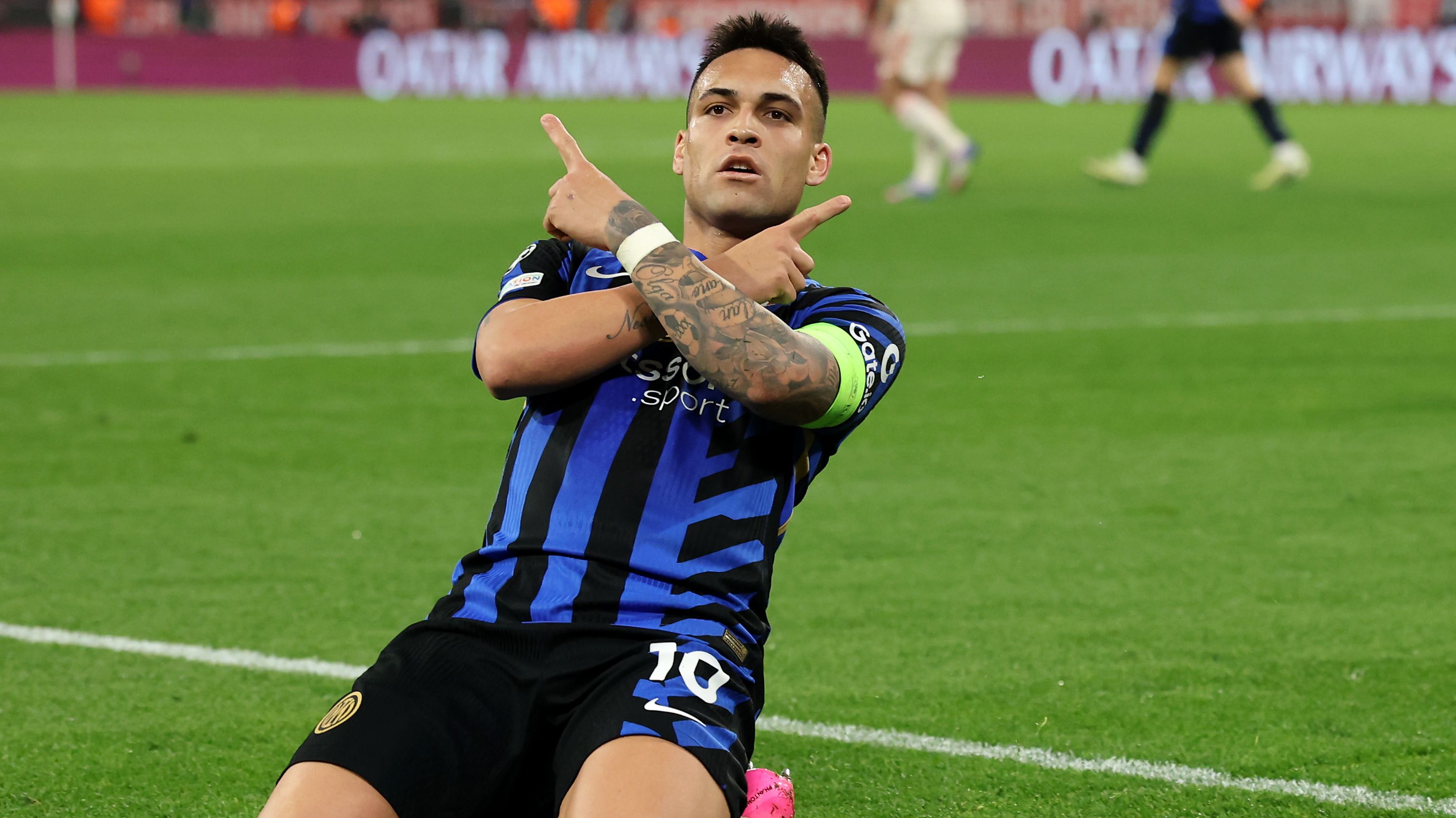 FC Bayern München v FC Internazionale Milano - UEFA Champions League 2024/25 Quarter Final First Leg