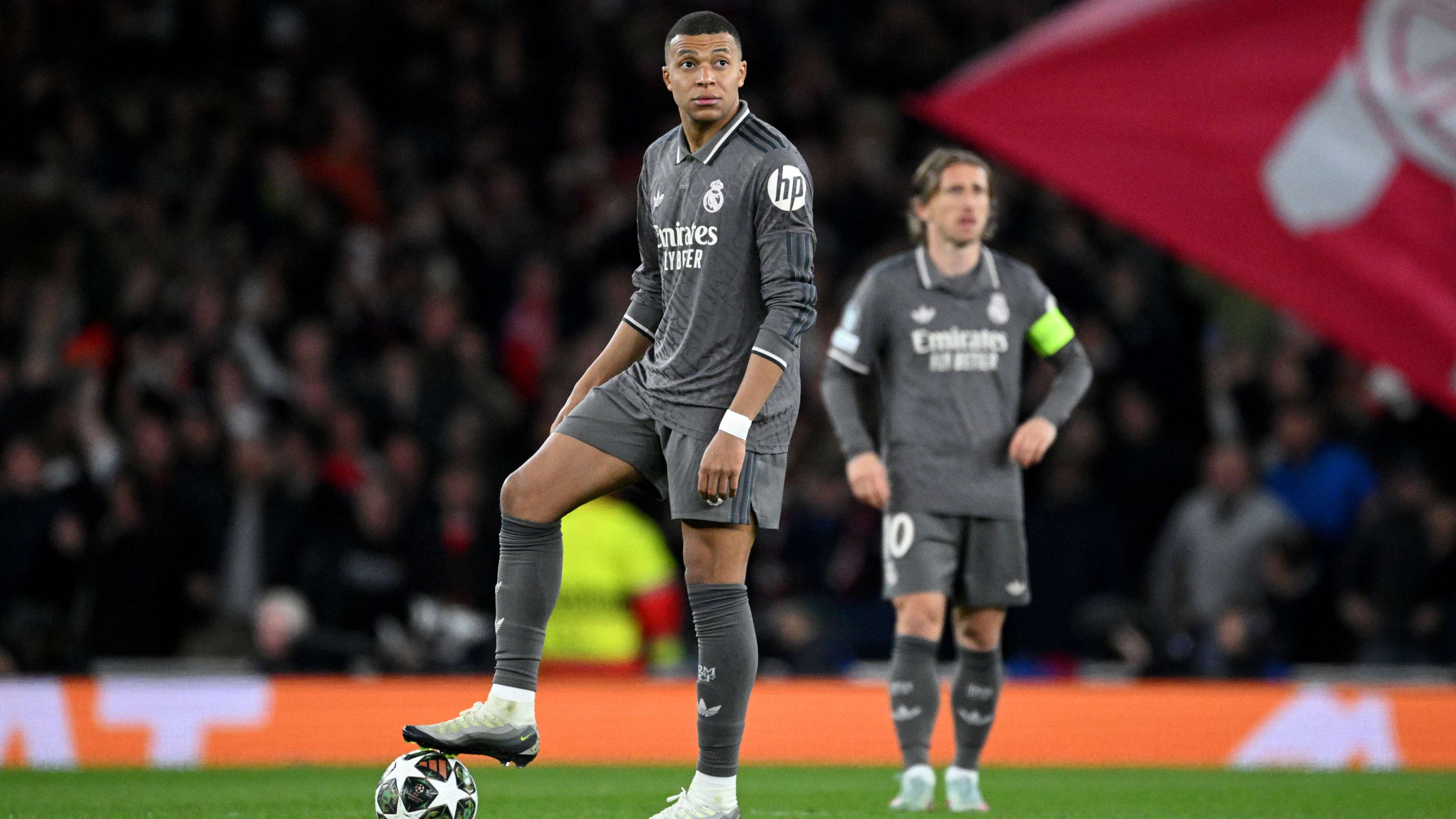 Arsenal FC v Real Madrid C.F. - UEFA Champions League 2024/25 Quarter Final First Leg