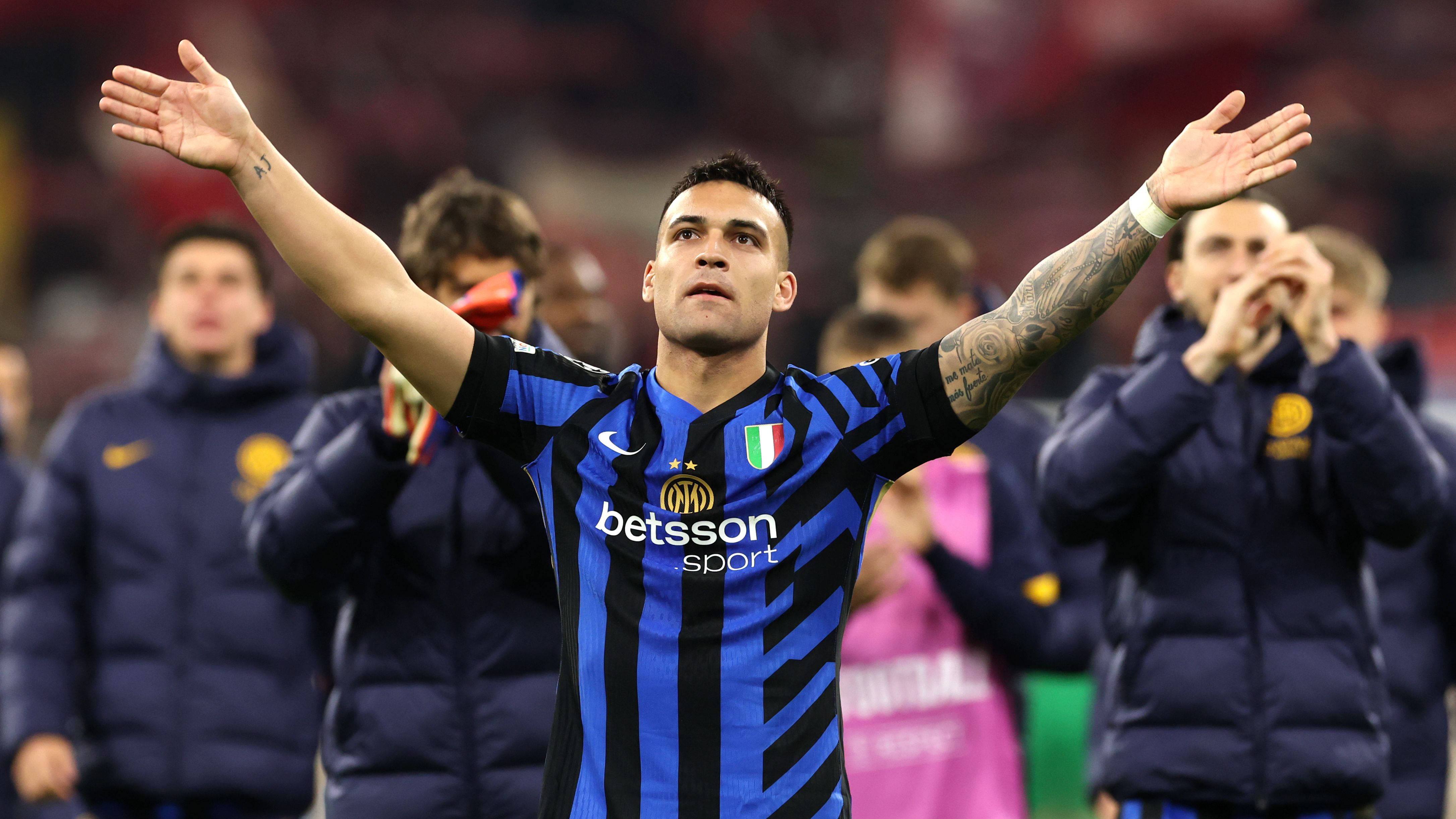 FC Bayern München v FC Internazionale Milano - UEFA Champions League 2024/25 Quarter Final First Leg