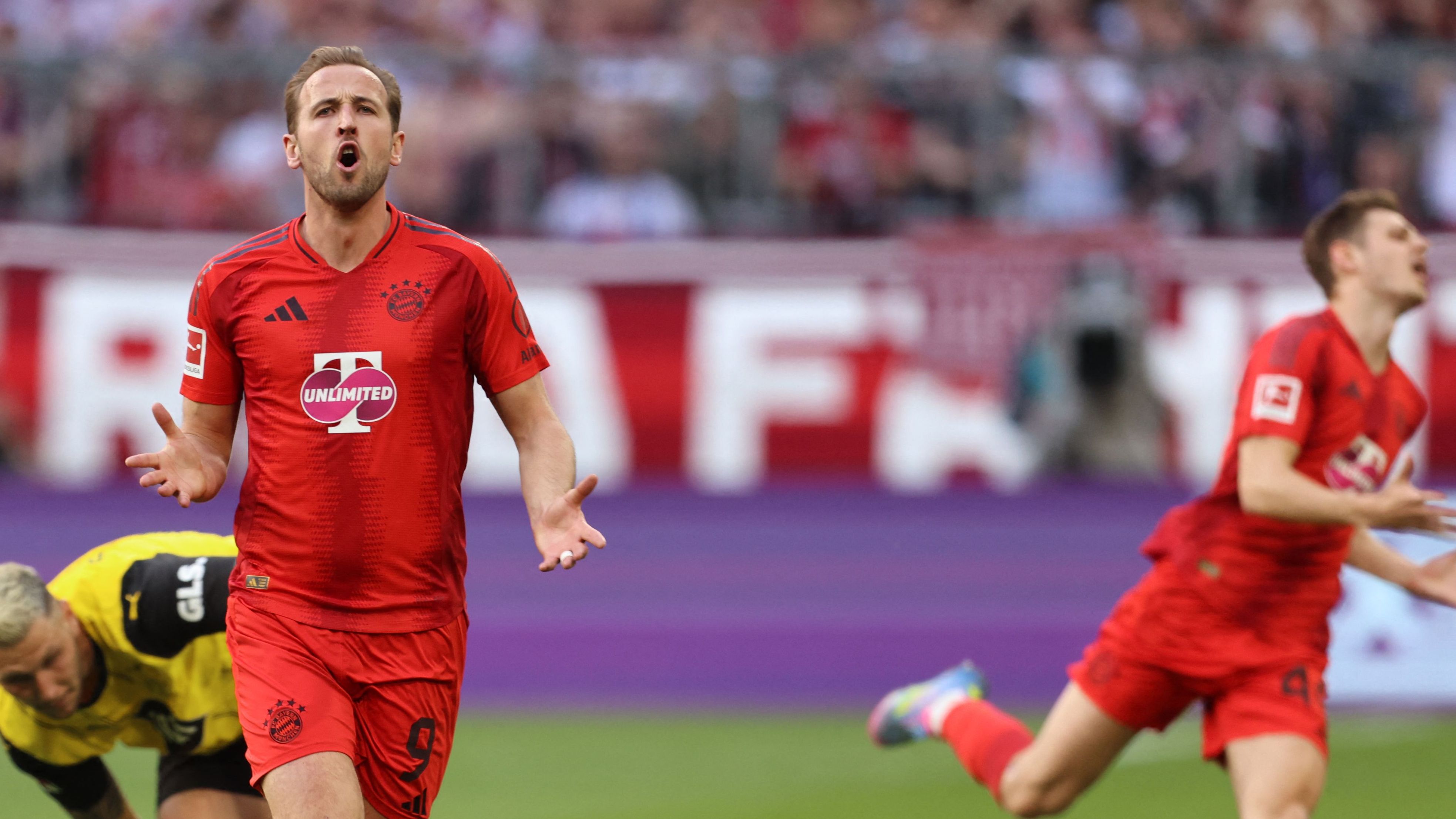 FBL-GER-BUNDESLIGA-BAYERN MUNICH-DORTMUND