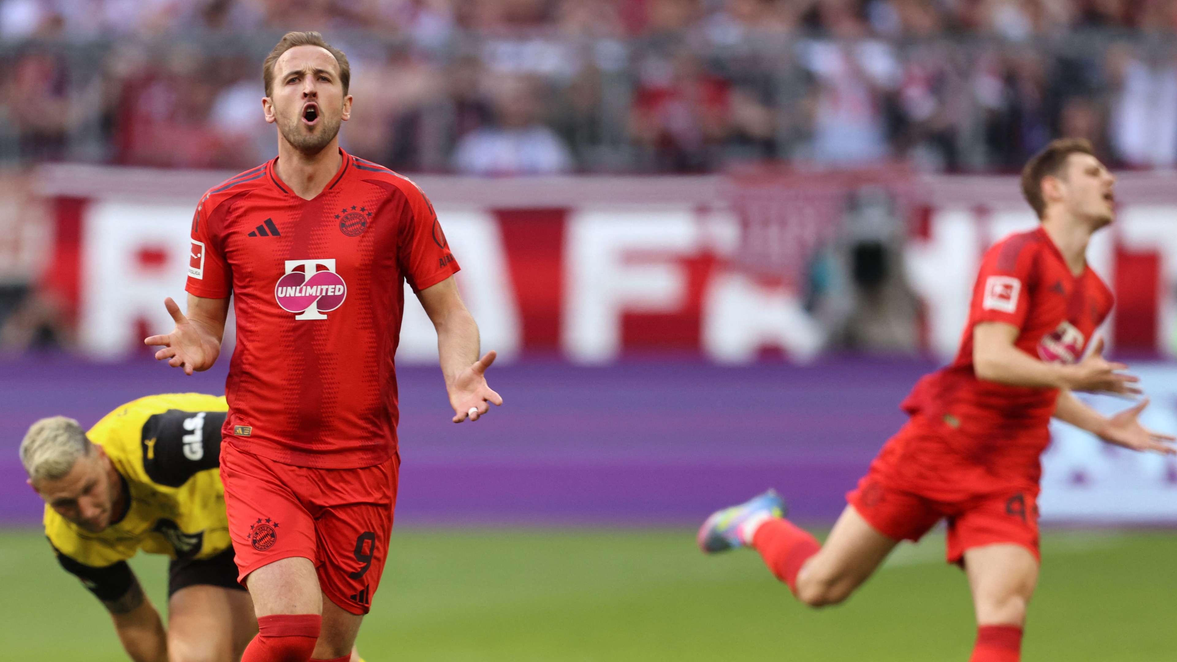 FBL-GER-BUNDESLIGA-BAYERN MUNICH-DORTMUND