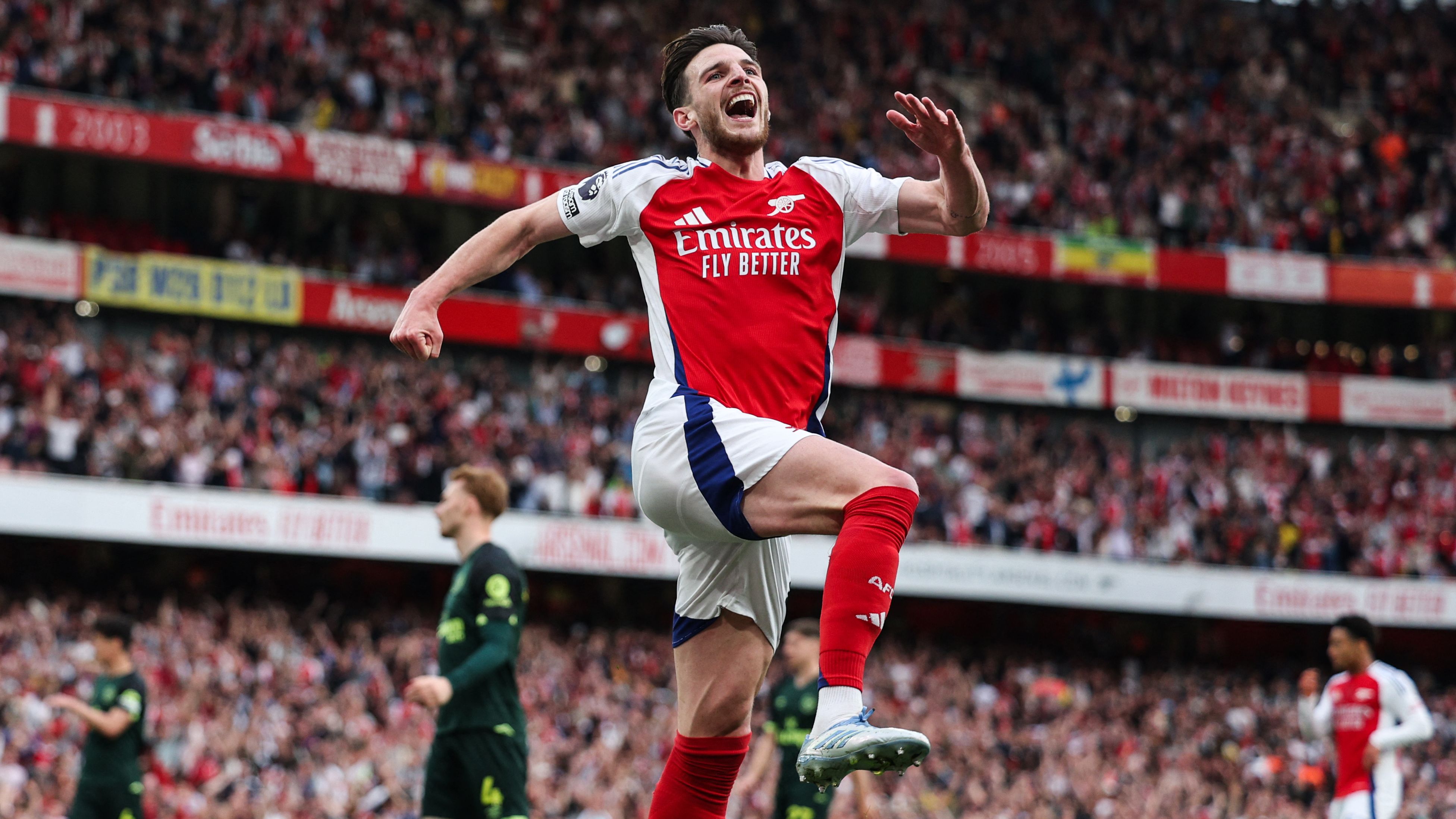 TOPSHOT-FBL-ENG-PR-ARSENAL-BRENTFORD