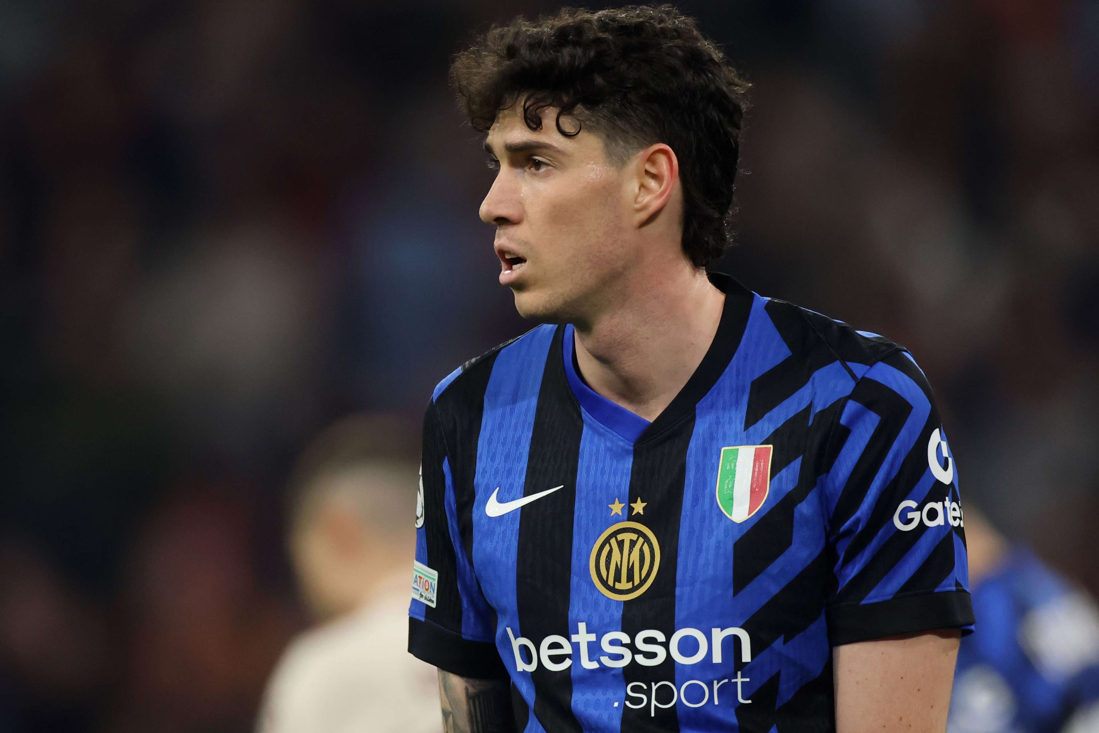 Last time didn't go so well!' - Inter star Alessandro Bastoni admits he 'doesn't know' how to prepare for Lamine Yamal battle in Champions League semi-final against Barcelona | Goal.com US