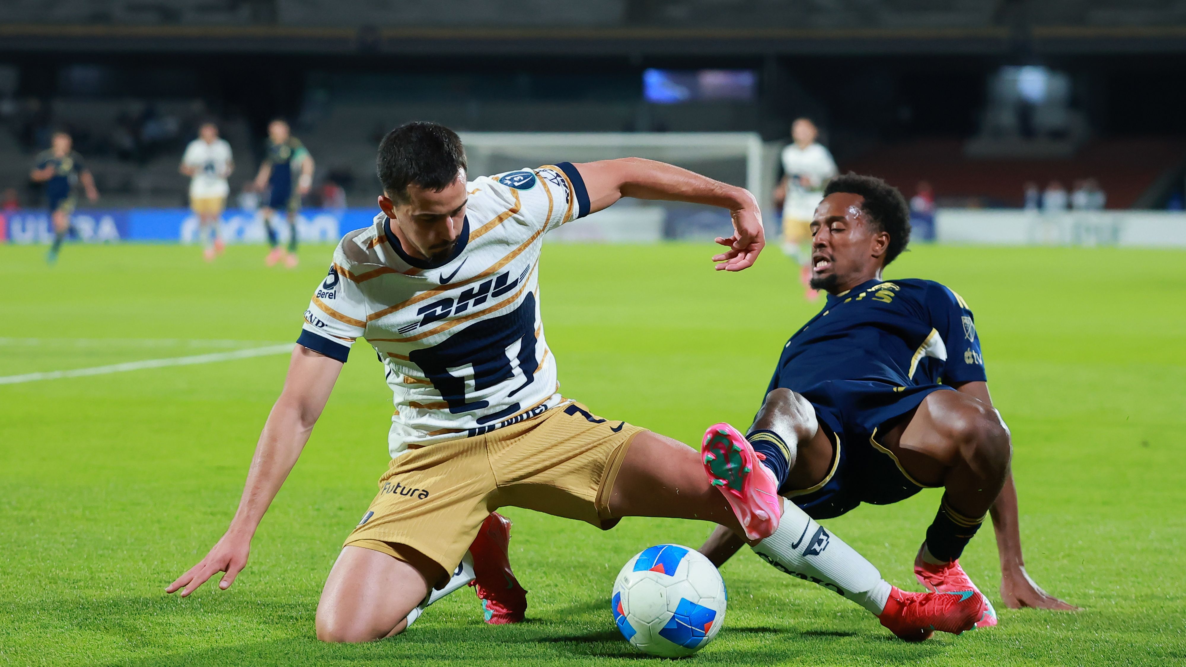 Pumas UNAM v Vancouver Whitecaps - 2025 Concacaf Champions Cup