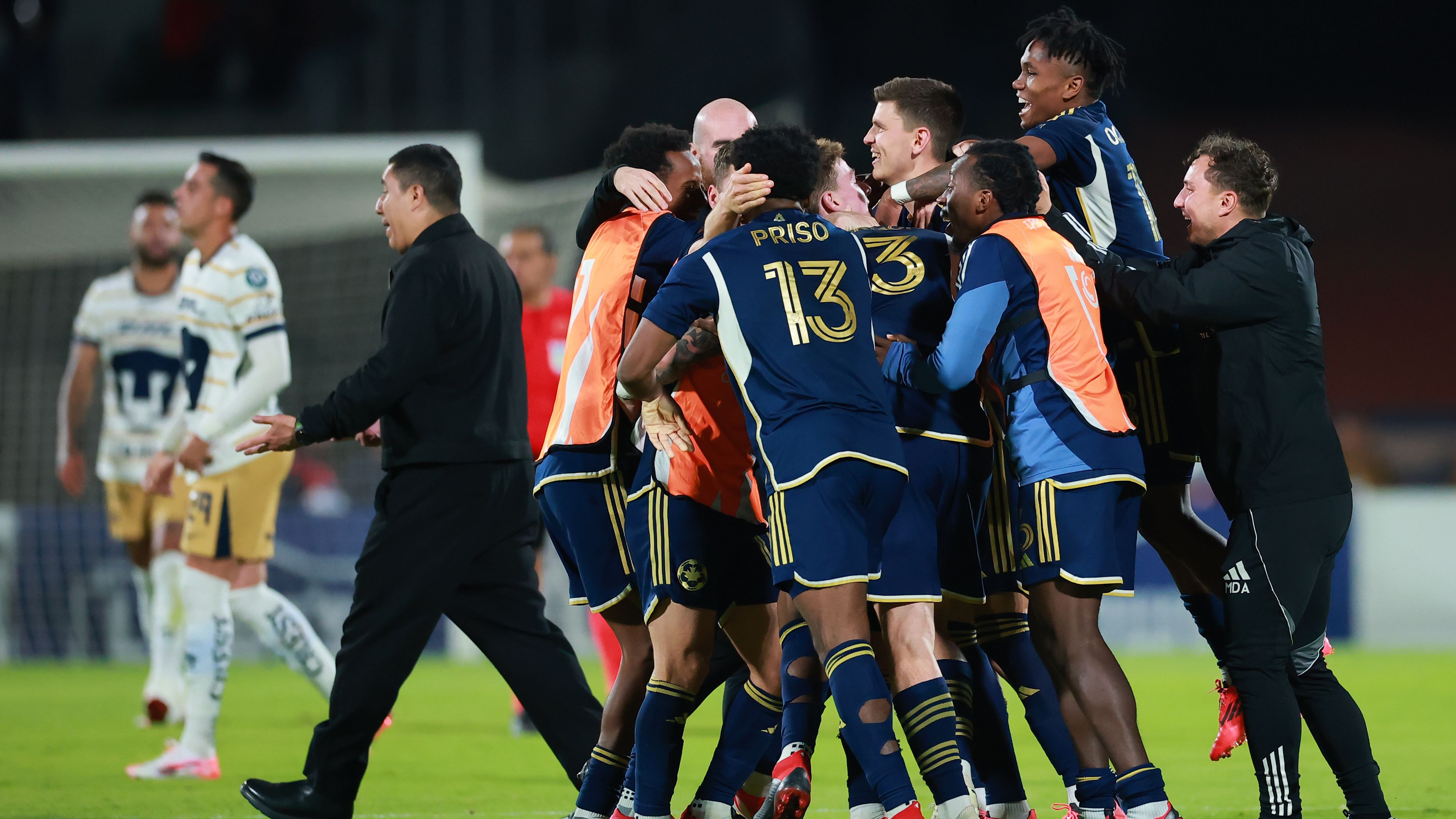 Pumas UNAM v Vancouver Whitecaps - 2025 Concacaf Champions Cup