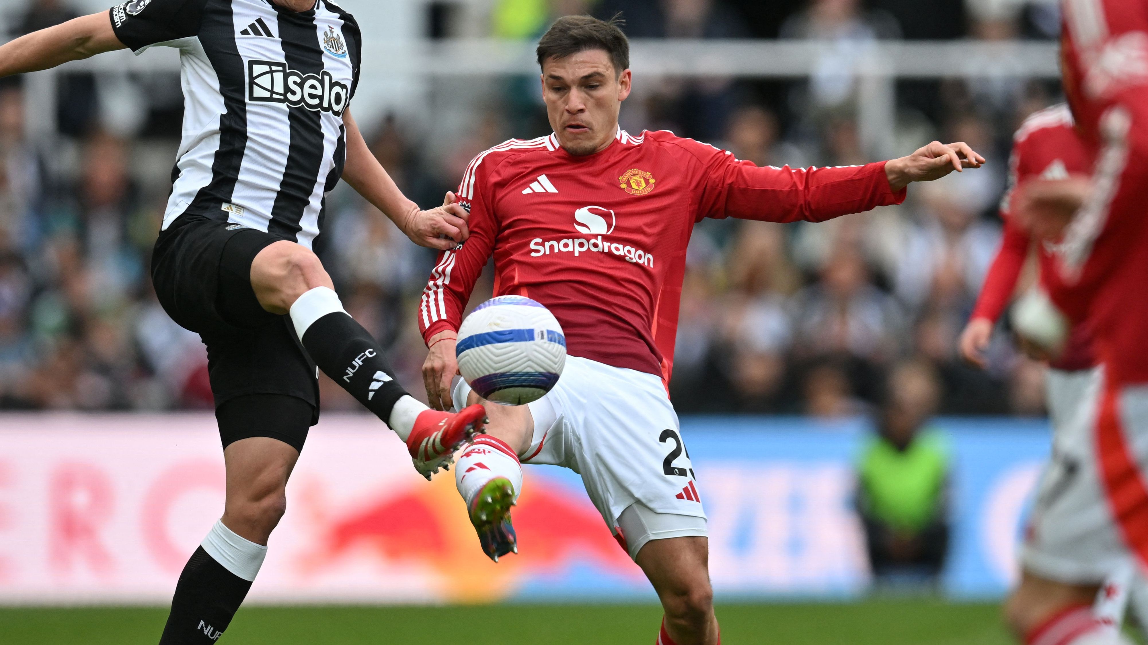 FBL-ENG-PR-NEWCASTLE-MAN UNITED