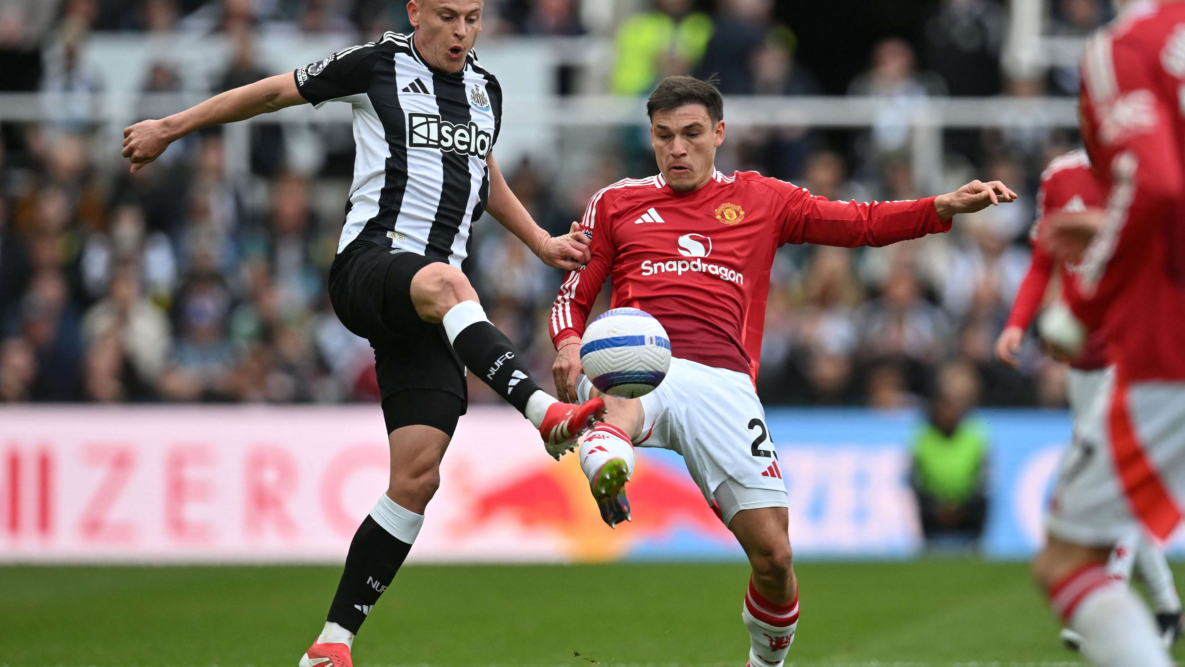 FBL-ENG-PR-NEWCASTLE-MAN UNITED