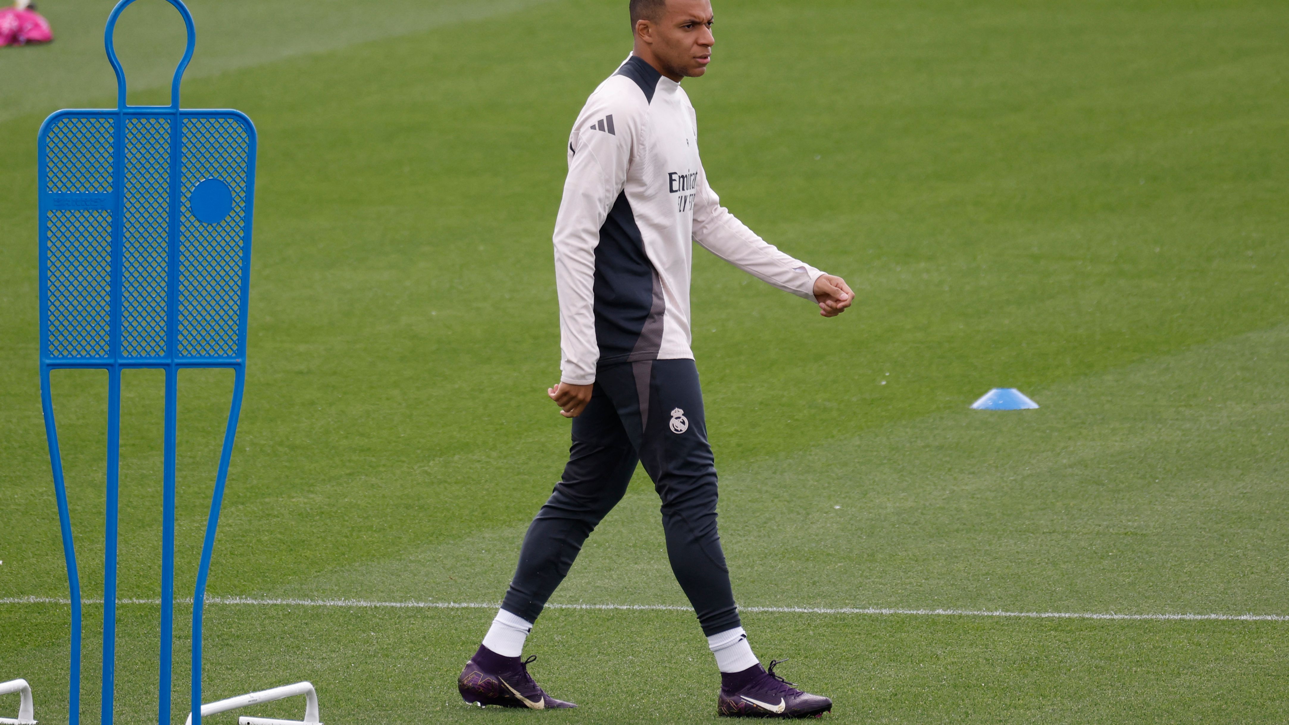 FBL-EUR-C1-REAL MADRID-TRAINING