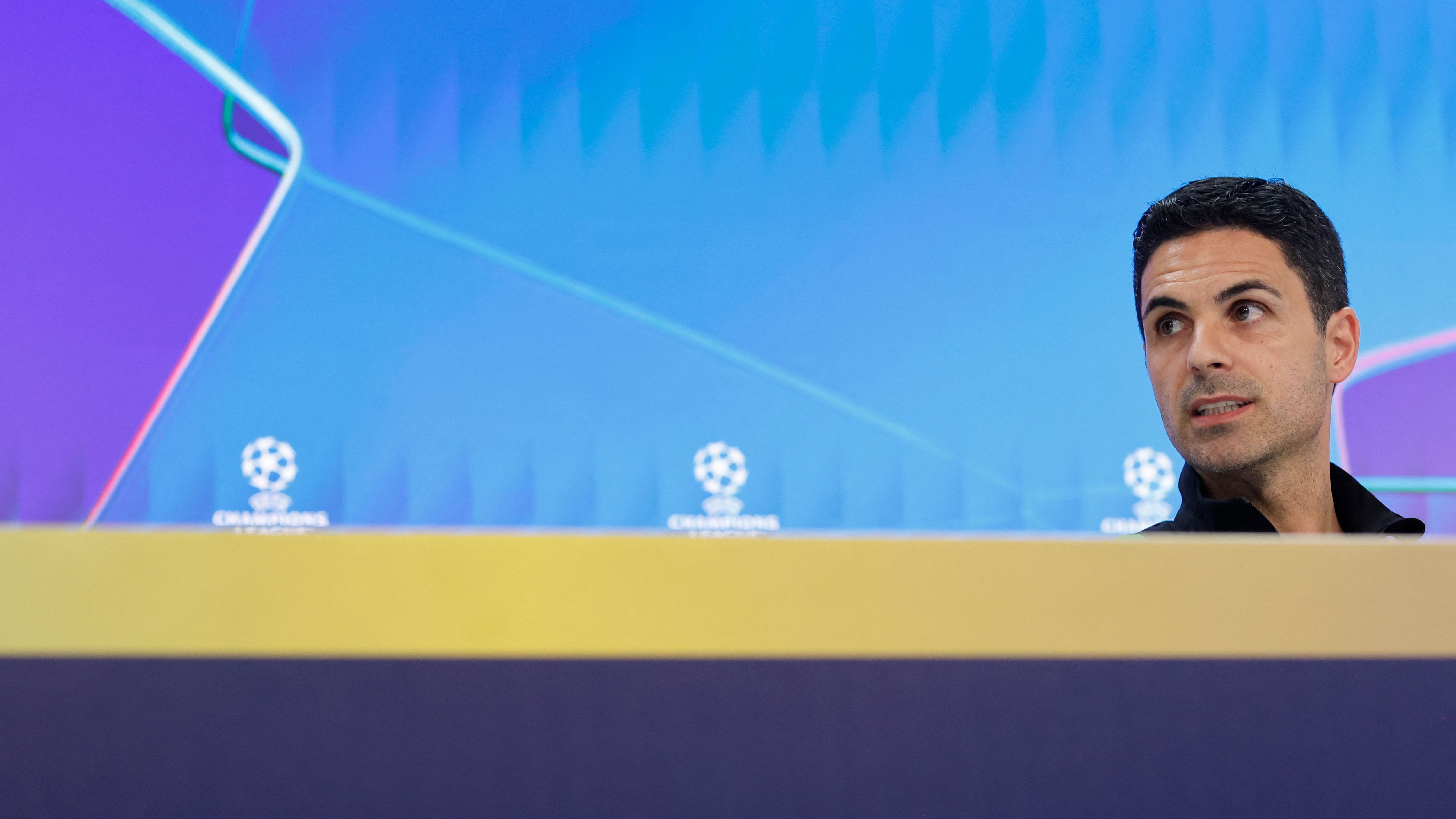 FBL-EUR-C1-ARSENAL-PRESSER