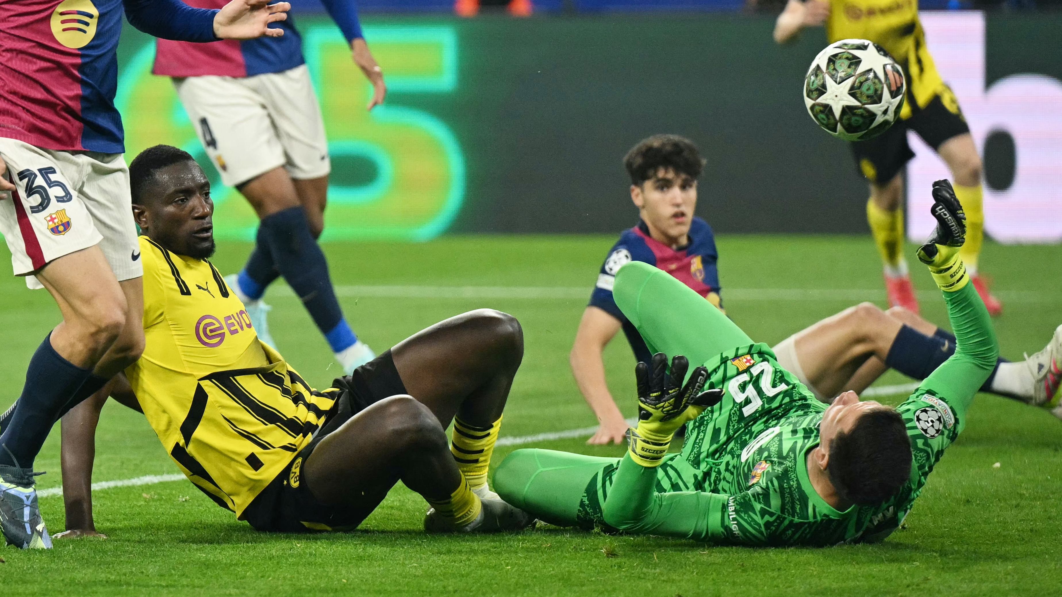 FBL-EUR-C1-DORTMUND-BARCELONA