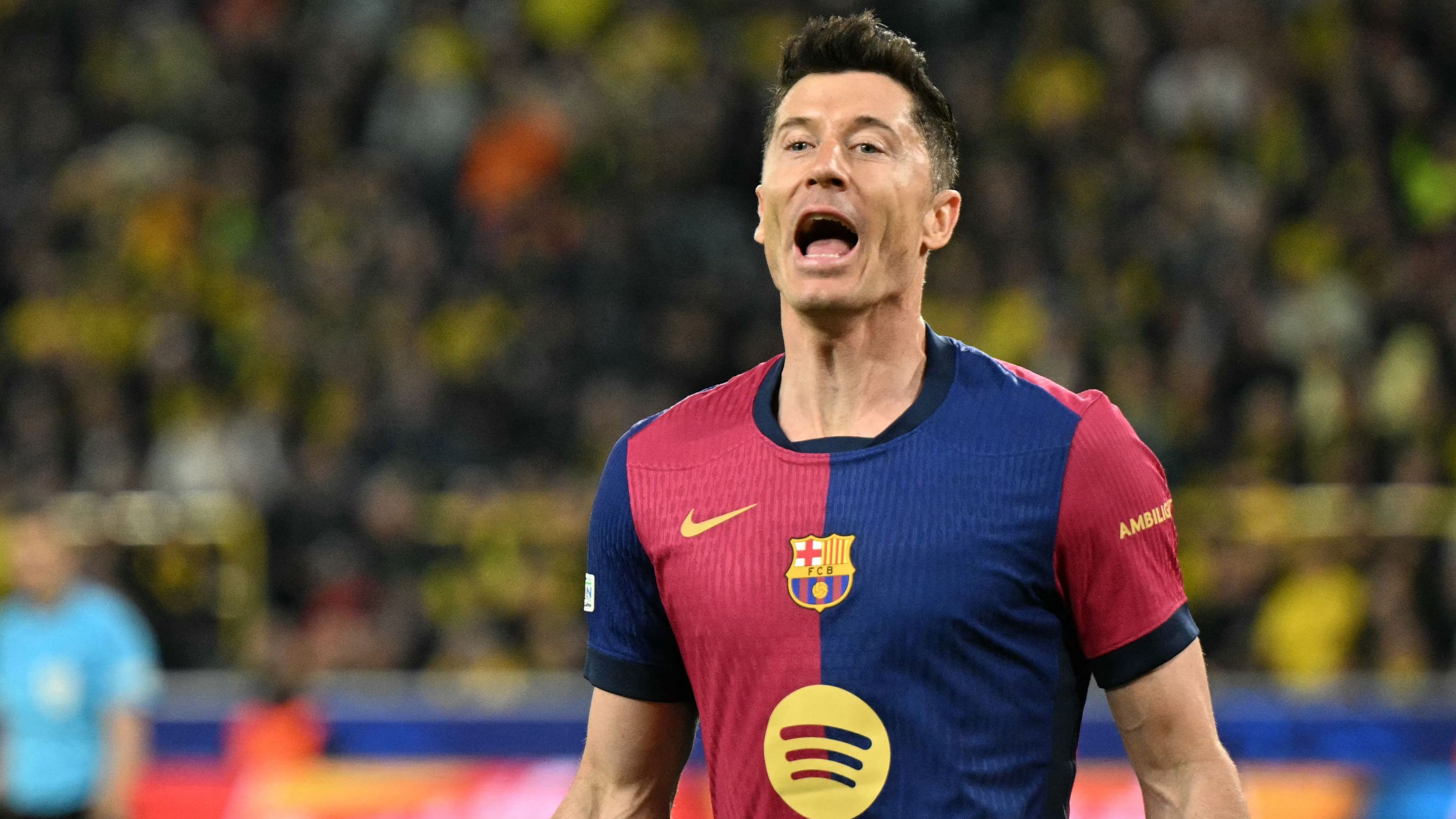 TOPSHOT-FBL-EUR-C1-DORTMUND-BARCELONA