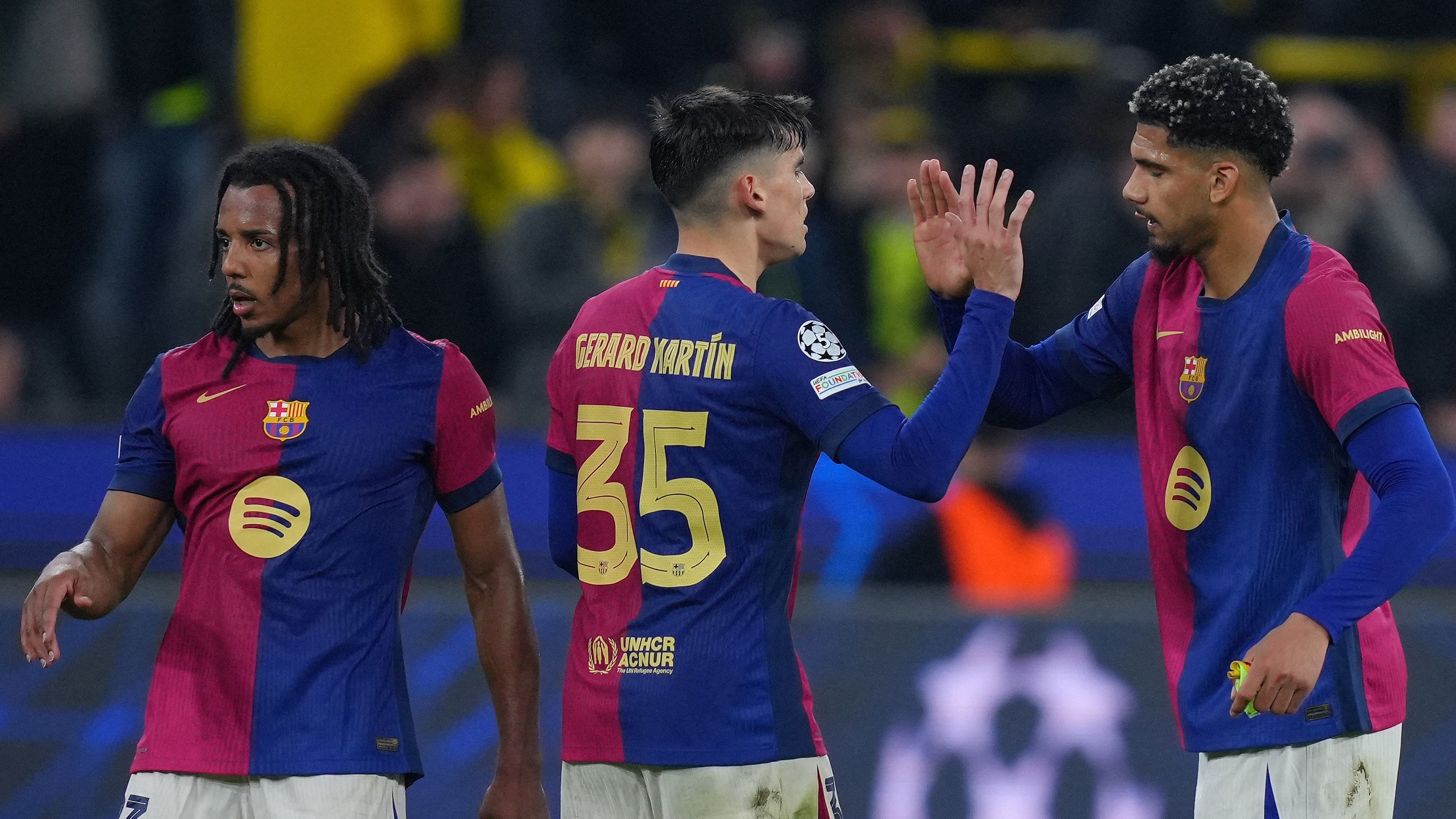 TOPSHOT-FBL-EUR-C1-DORTMUND-BARCELONA