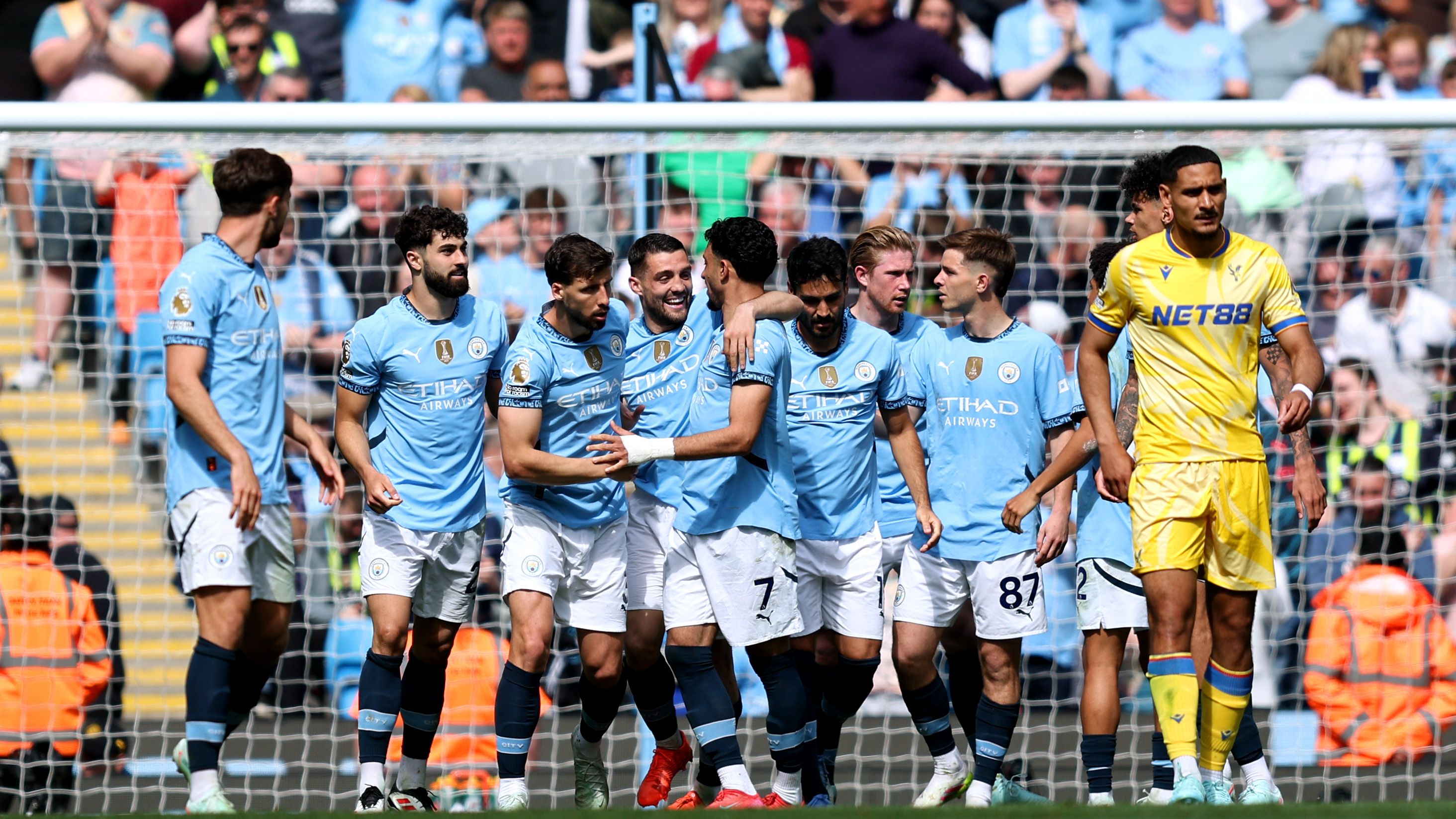 Manchester City FC v Crystal Palace FC - Premier League