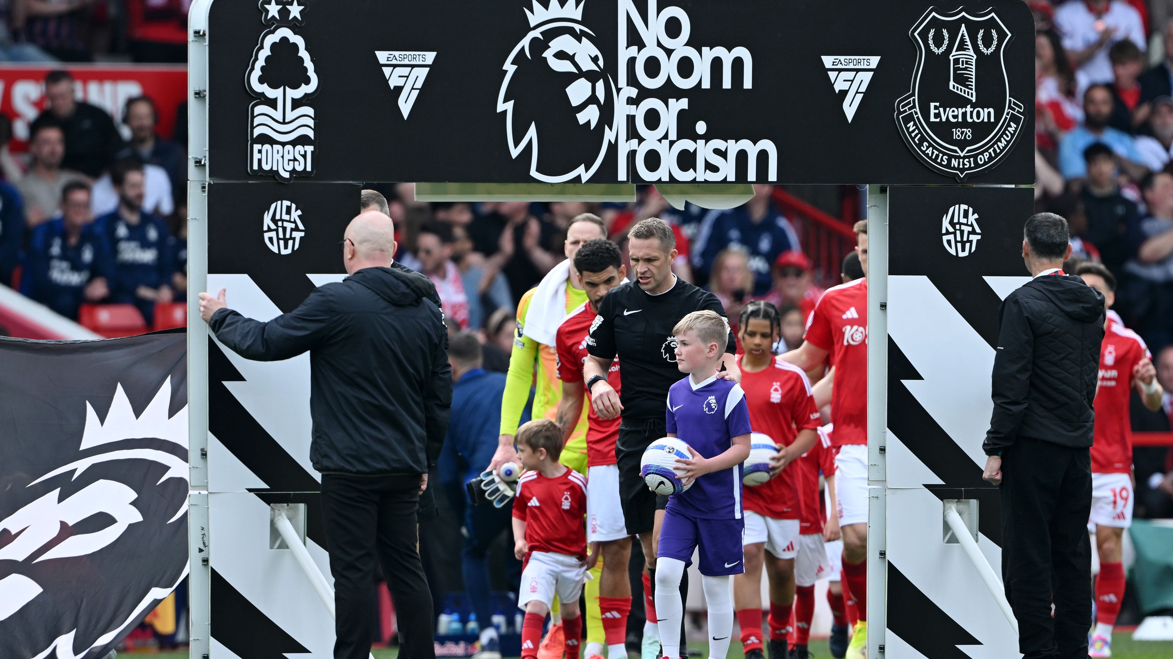 Nottingham Forest FC v Everton FC - Premier League