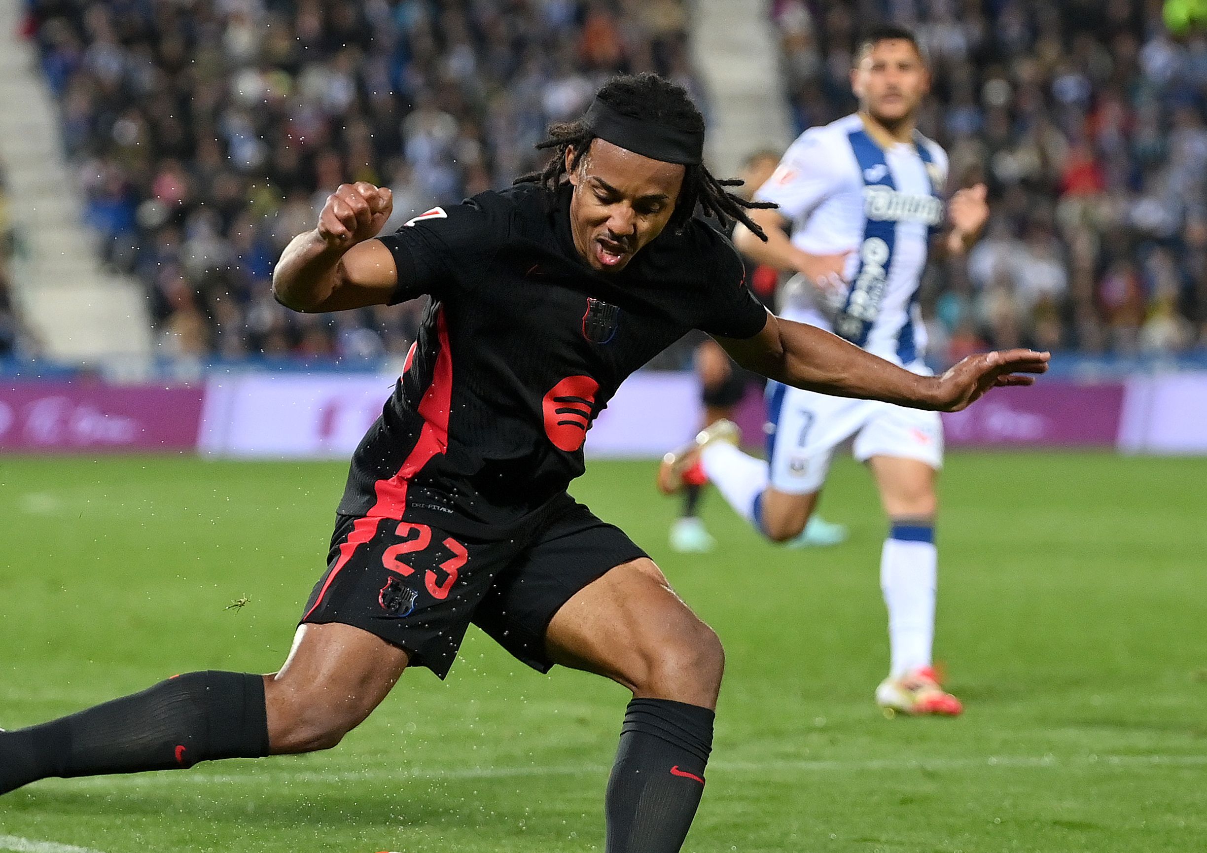 CD Leganes v FC Barcelona - La Liga EA Sports