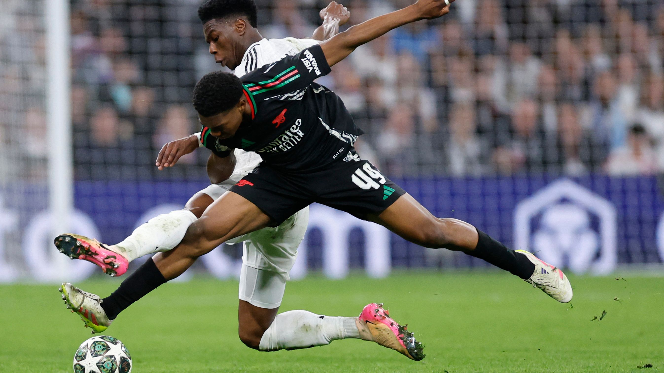 TOPSHOT-FBL-EUR-C1-REAL MADRID-ARSENAL