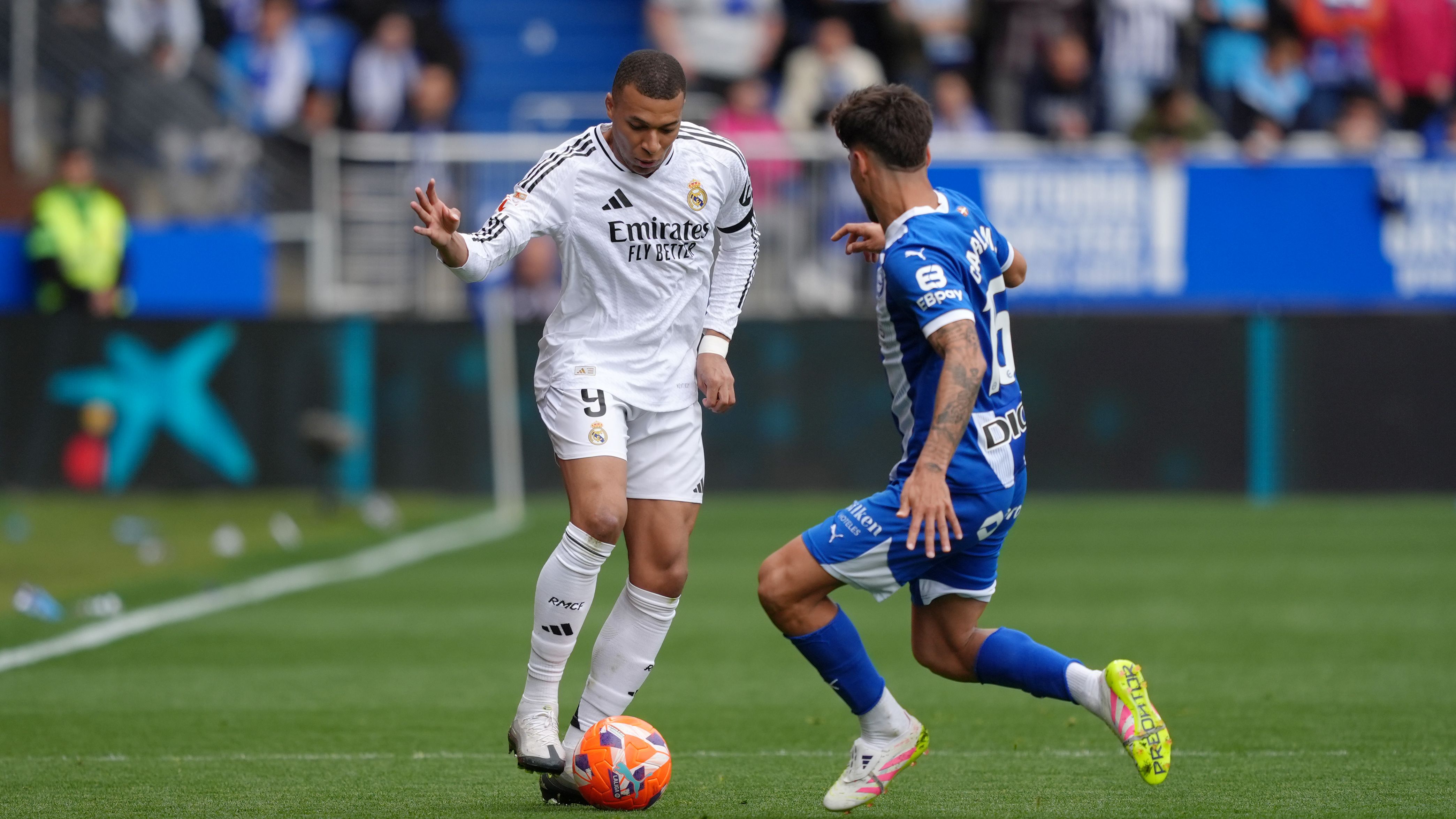 Deportivo Alaves v Real Madrid CF - La Liga EA Sports
