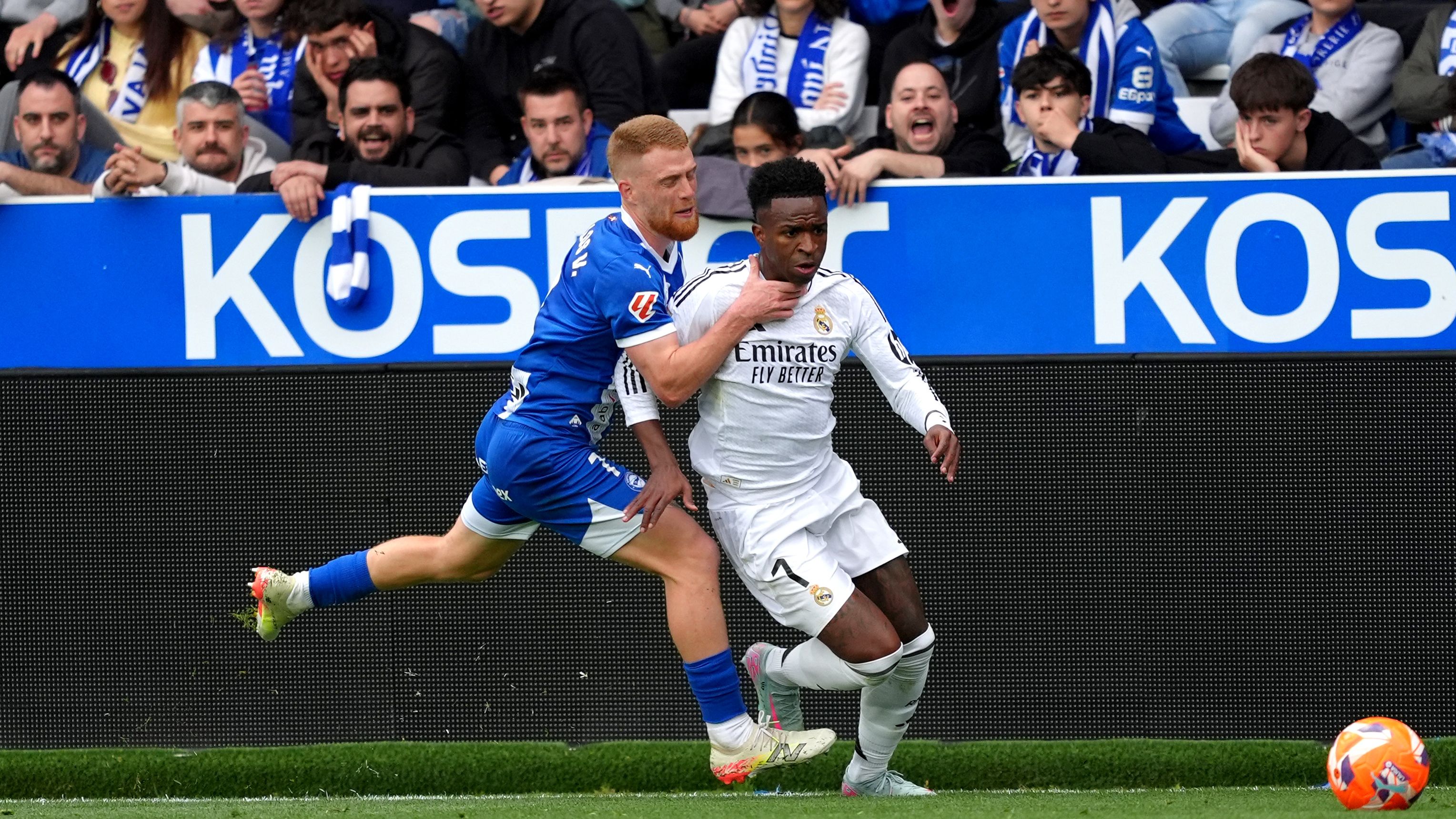 Deportivo Alaves v Real Madrid CF - La Liga EA Sports